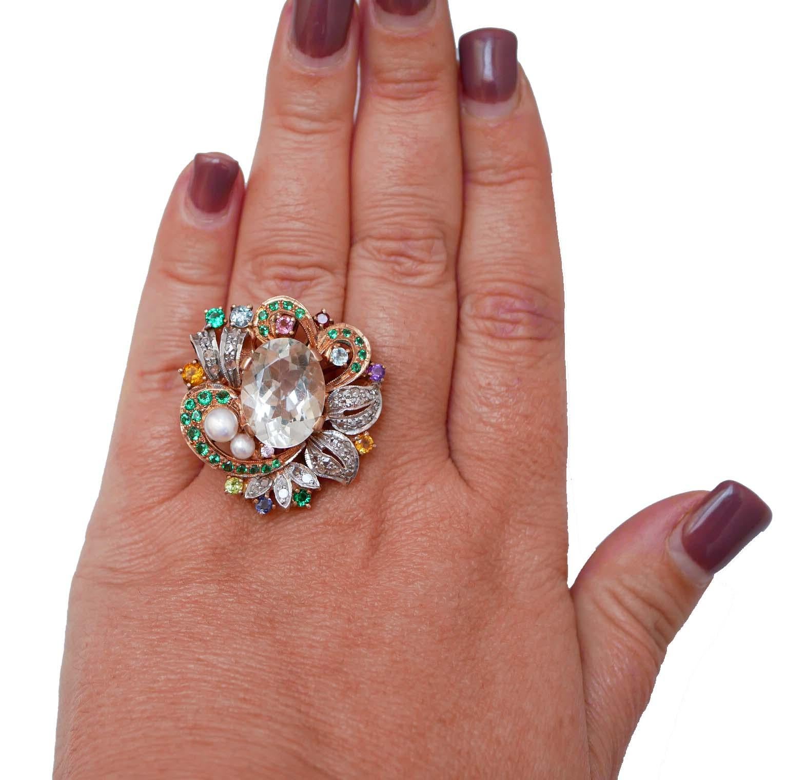 Taglio misto Anello con ametiste, spinello, topazio, diamanti, oro rosa 14 carati e argento. in vendita