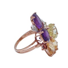 Ring mit Amethysten, Topasen, Diamanten, in Roségold und Silber.