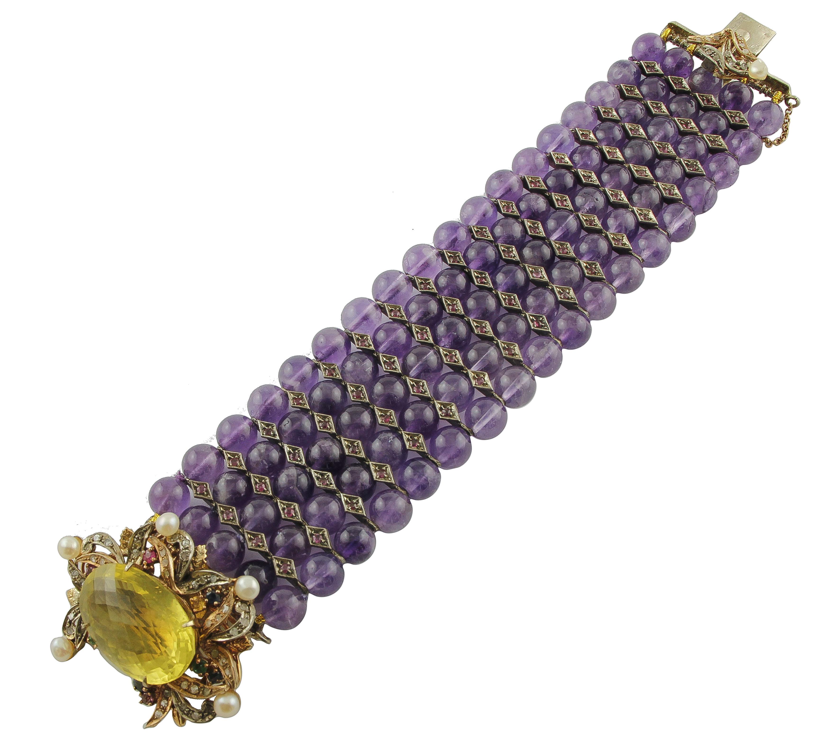 Taille mixte Bracelet en or et argent avec améthyste, topaze, diamant, rubis, émeraudes, saphirs et perles en vente