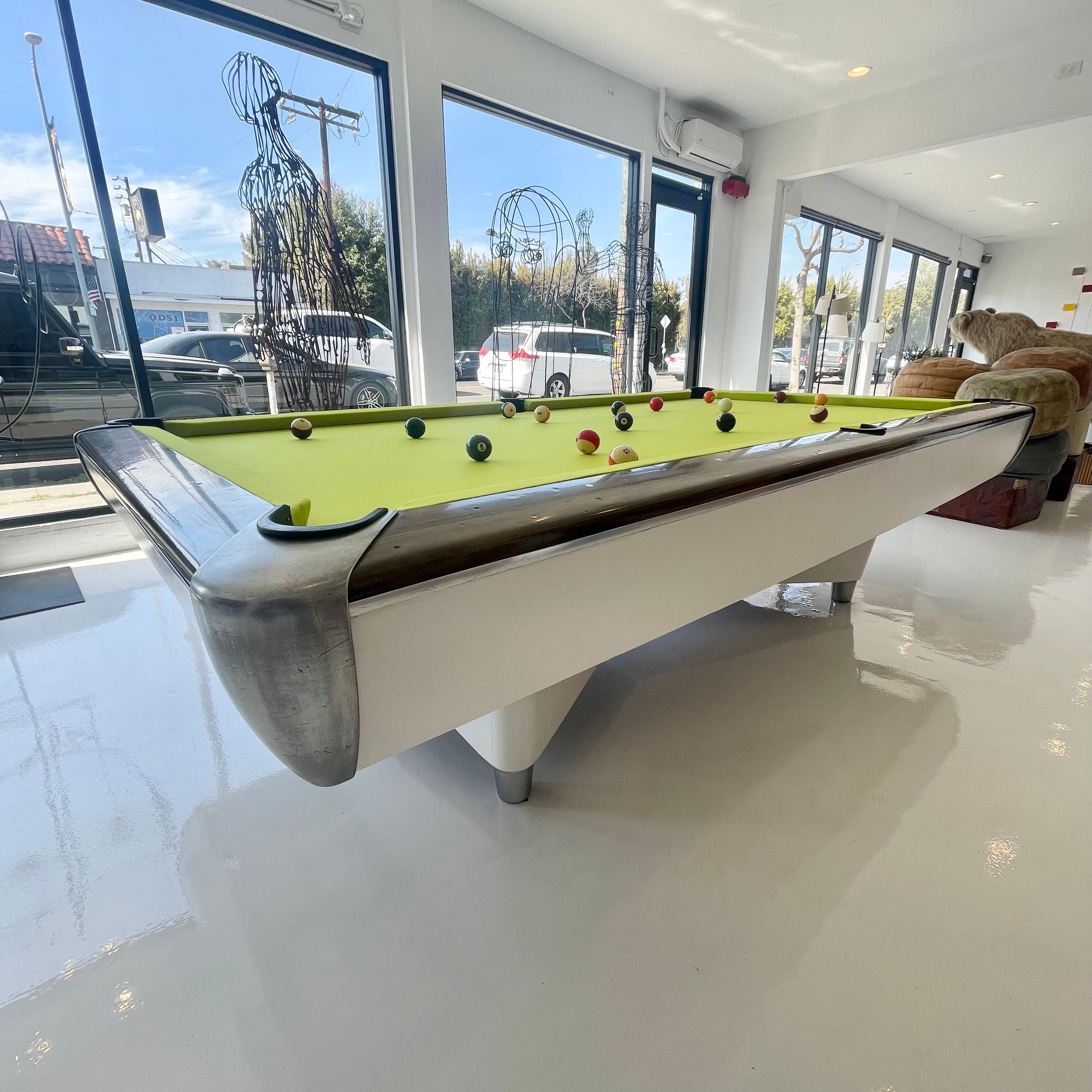 AMF 1970s Slime Green Championship Pool Table In Good Condition In Los Angeles, CA