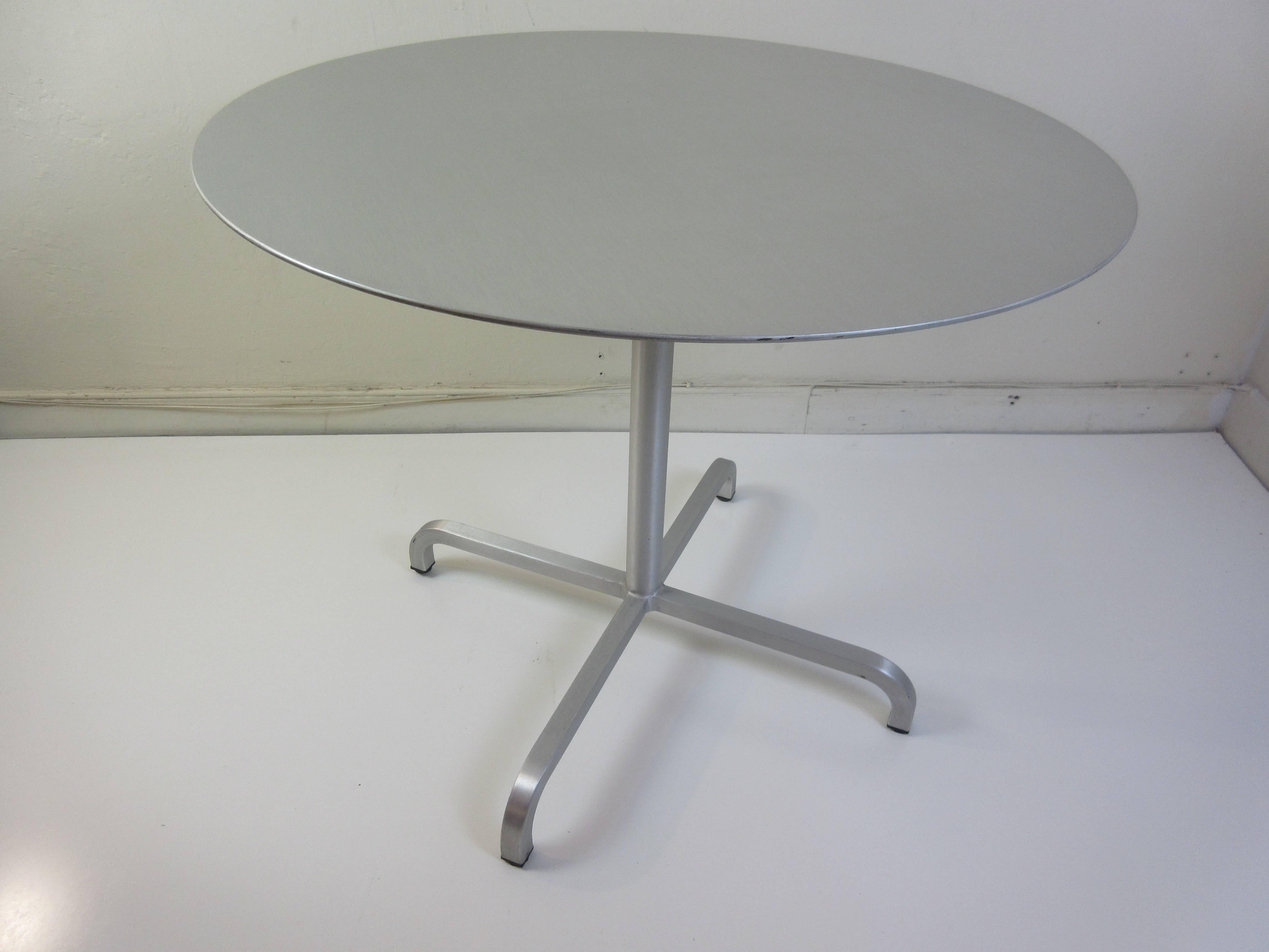 Contemporary Amieco Aluminium Table