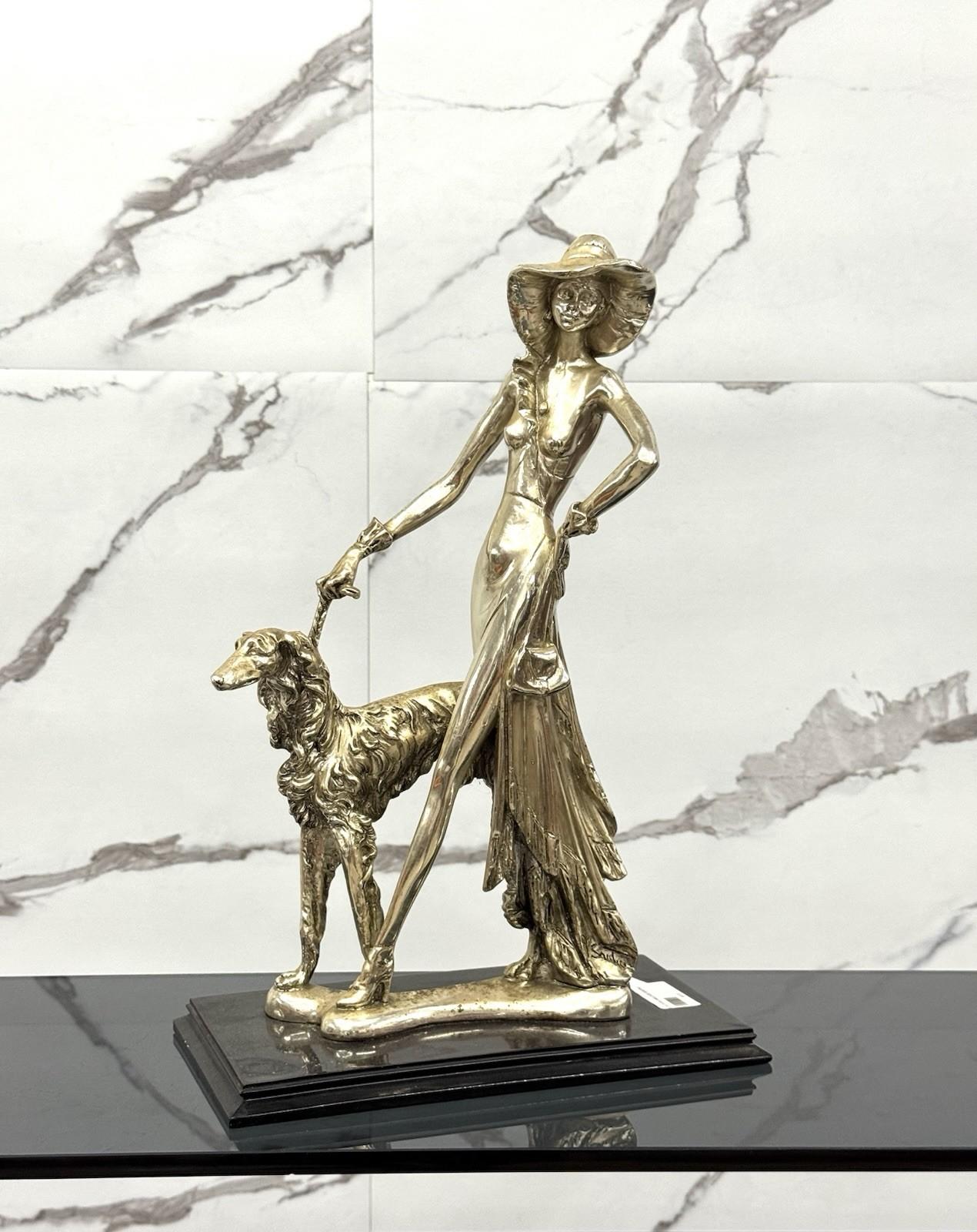 Art Déco Amilcare Santini Scultura In Resina Argentata Art Dèco in vendita