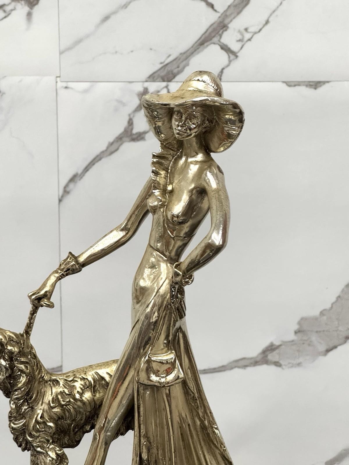 Amilcare Santini Scultura In Resina Argentata Art Dèco In condizioni ottime in vendita a Taranto, IT