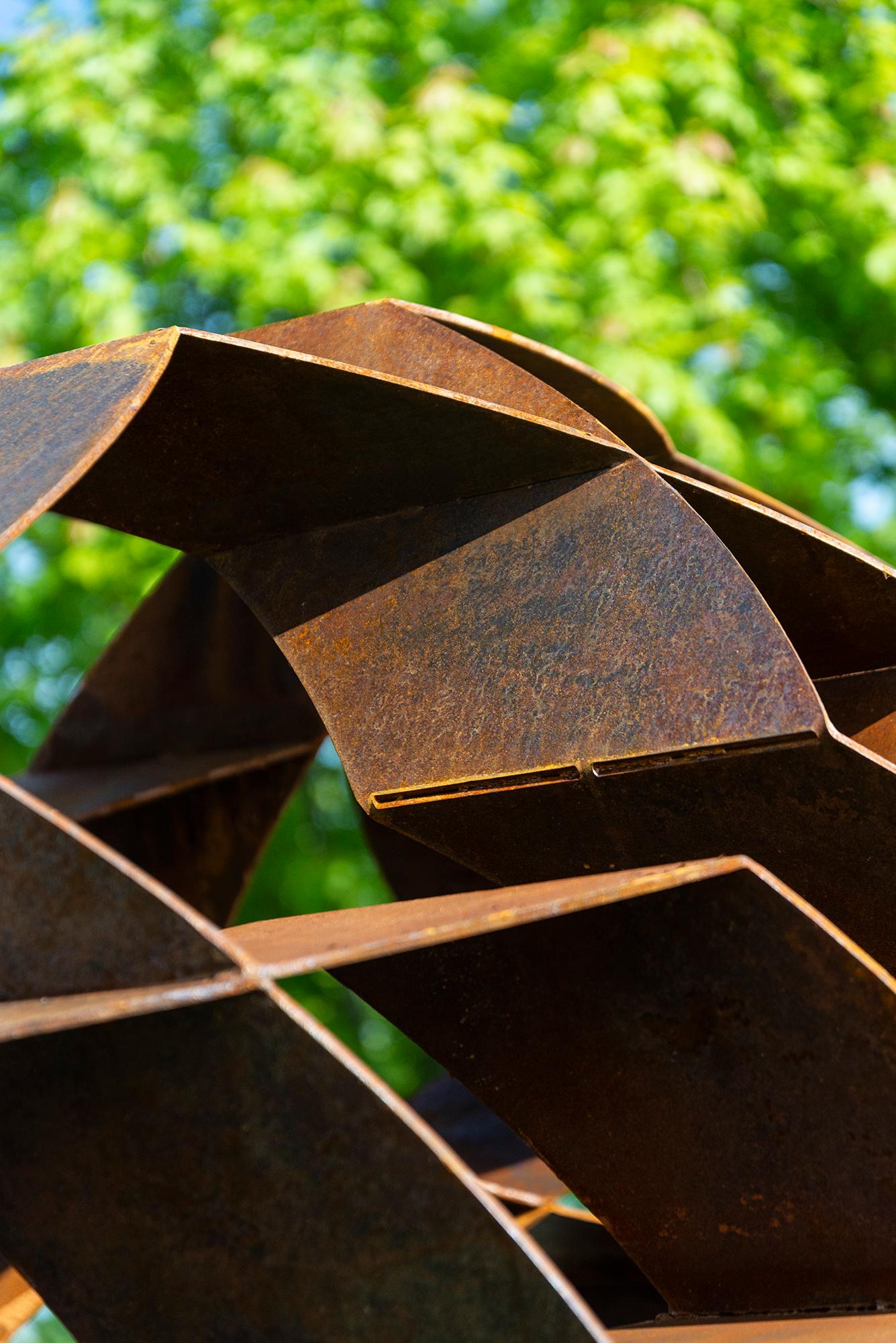 Shamsé - minimalist, contemporary, geometric abstract, steel outdoor sculpture For Sale 4