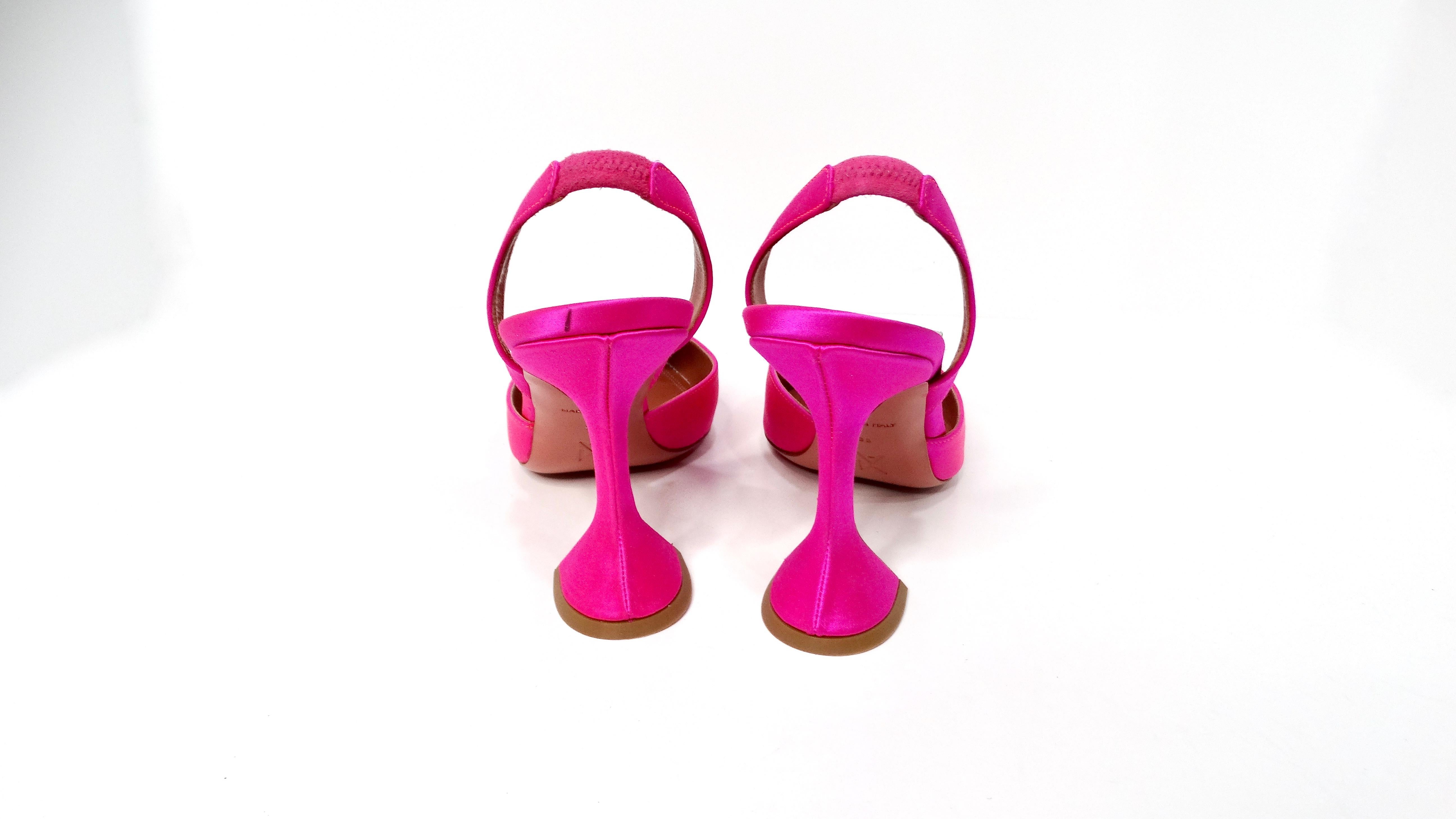Amina Muaddi Begum Hot Pink Satin Slingback Pumps mit Slingback im Angebot 1
