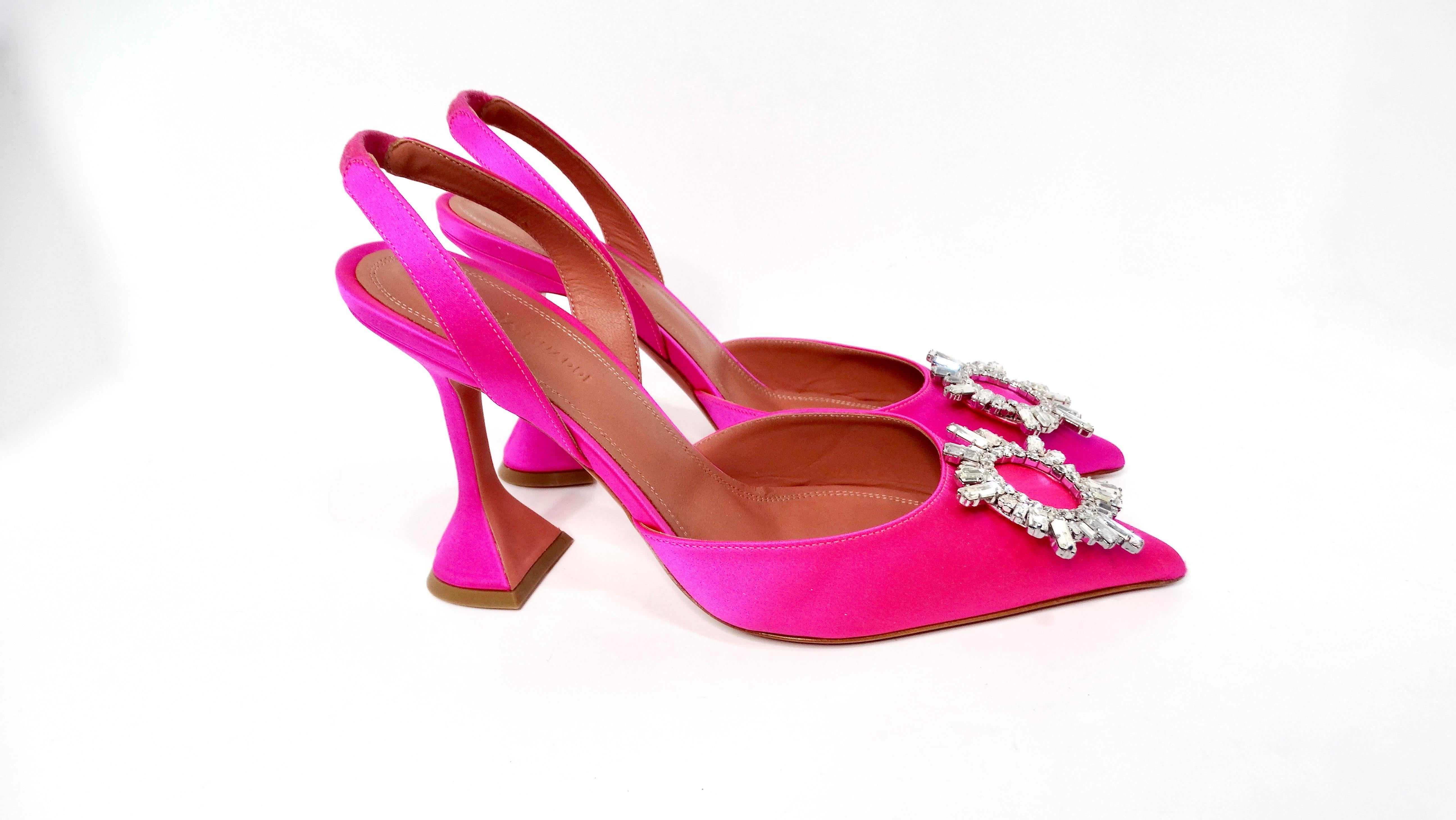 Amina Muaddi Begum Hot Pink Satin Slingback Pumps mit Slingback im Angebot 2