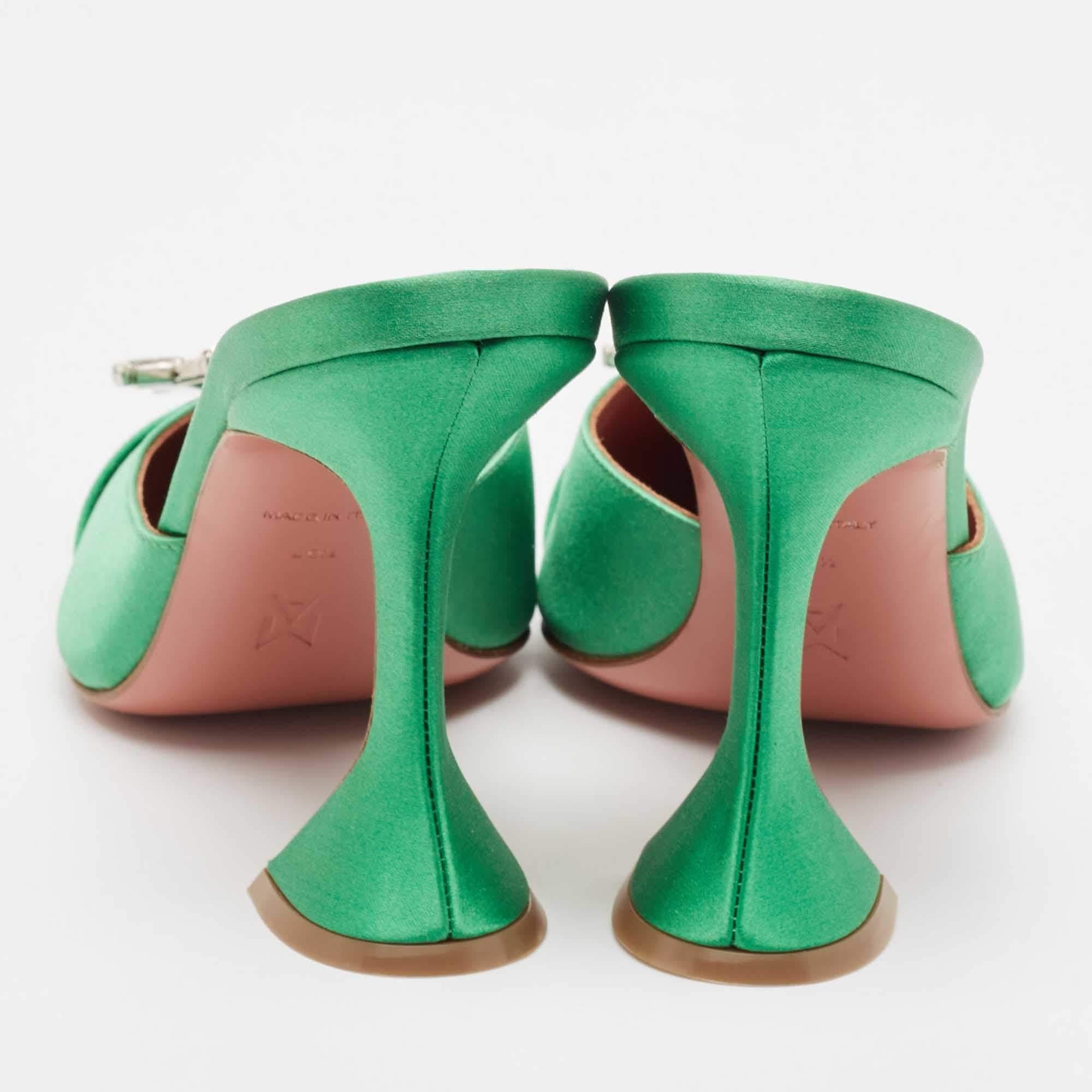  Amina Muaddi Mules à bout pointu en satin vert ornées de cristaux Begum Taille 40,5 Pour femmes 