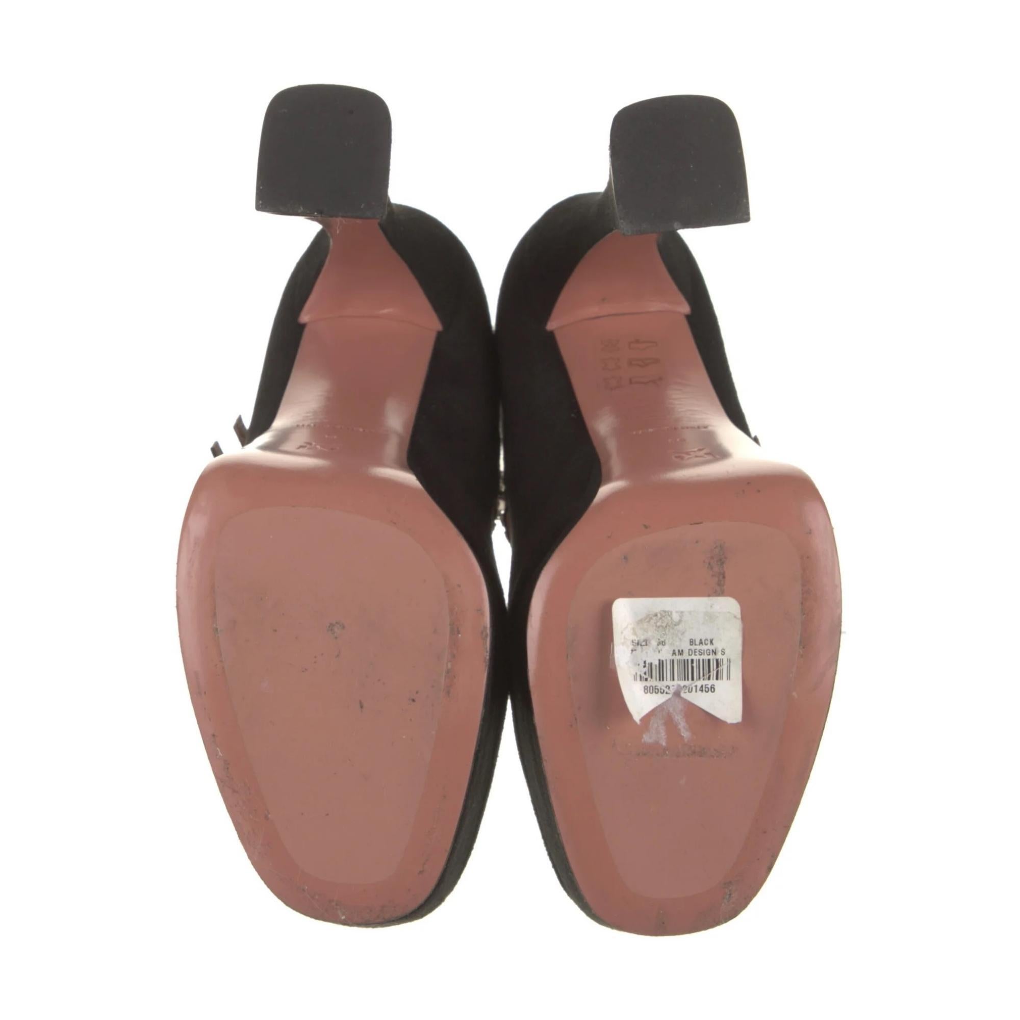 Amina Muaddi Mary Jane Black Velvet Platform Heels (36 EU) In Excellent Condition For Sale In Montreal, Quebec