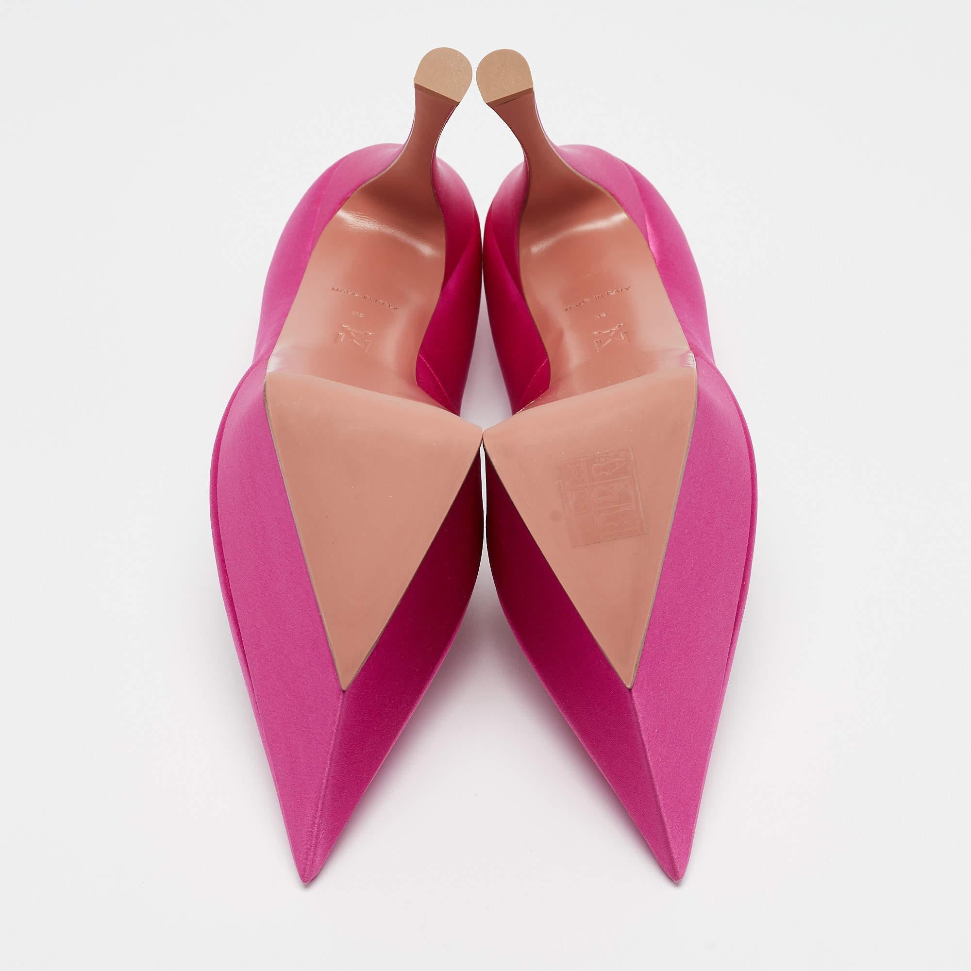 Amina Muaddi - Pumps con piattaforma Yigit in raso rosa - misura 38 in vendita 1