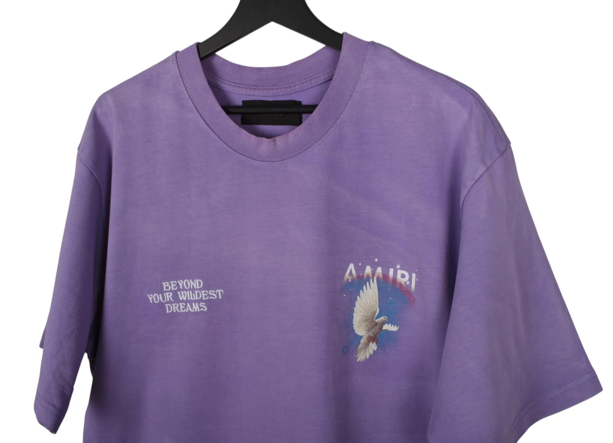 Controlla le mie altre inserzioni. Ho molti altri abiti firmati in vendita. Aperto a qualsiasi offerta.
L'articolo in vendita è un Top T Shirt da uomo Amiri, S1458, TR5, autentico al 100%.
Colore: viola
(Il colore effettivo può variare leggermente a