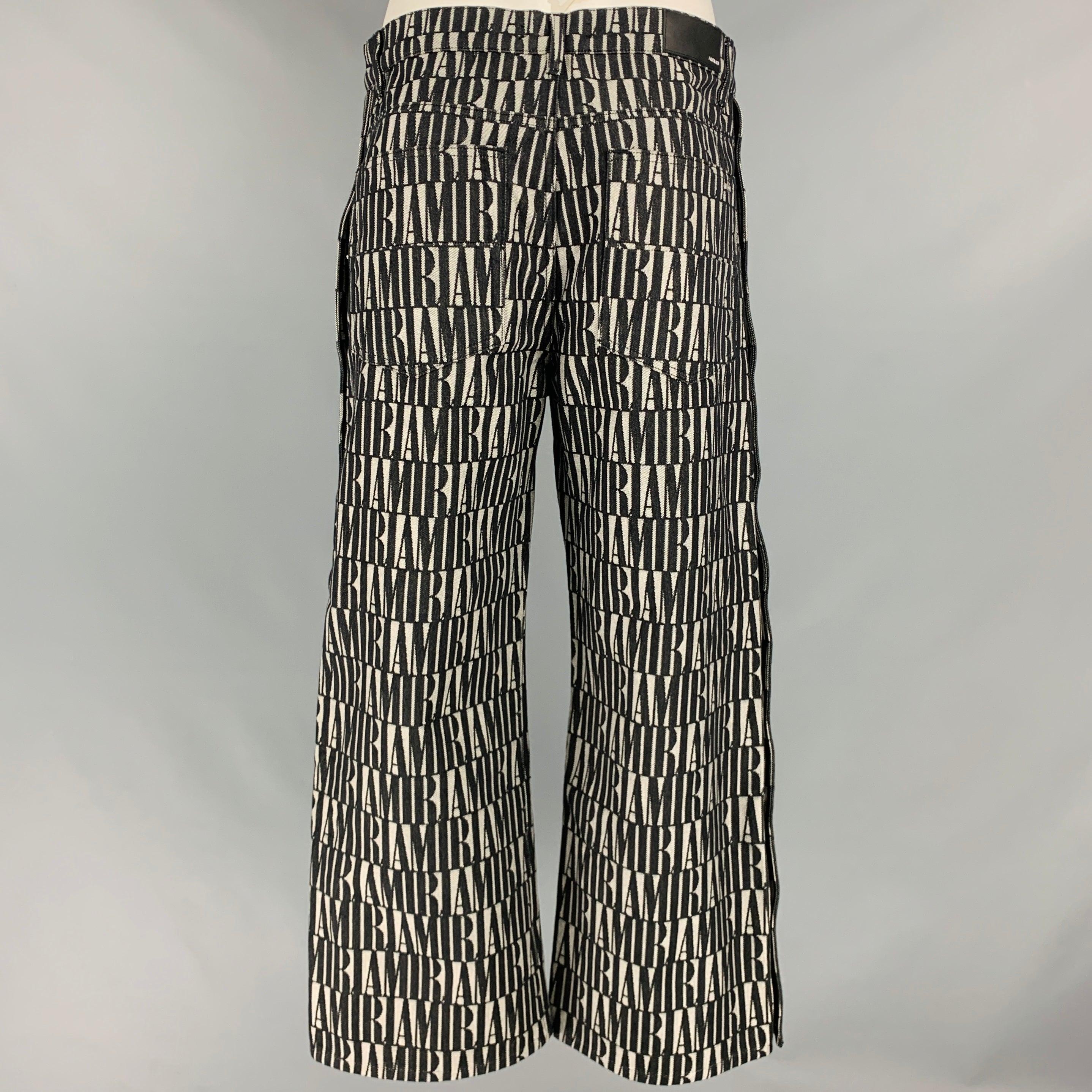 AMIRI Size 34 Black Grey Logo Cotton Jean Cut Wide Leg Casual Pants In Good Condition For Sale In San Francisco, CA