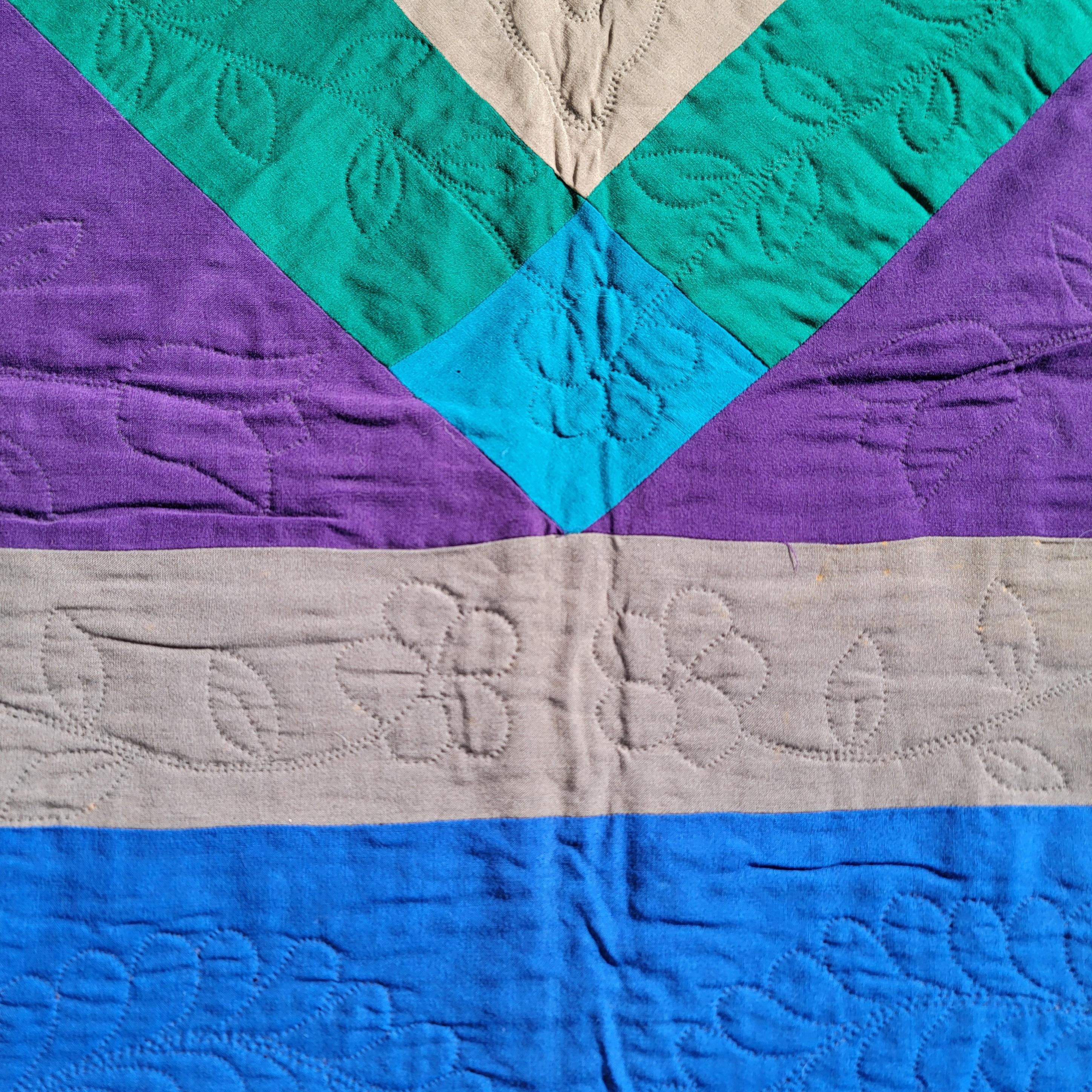 Lana Amish All Wool Lancaster Co. Pa Diamond in A Square Quilt in vendita