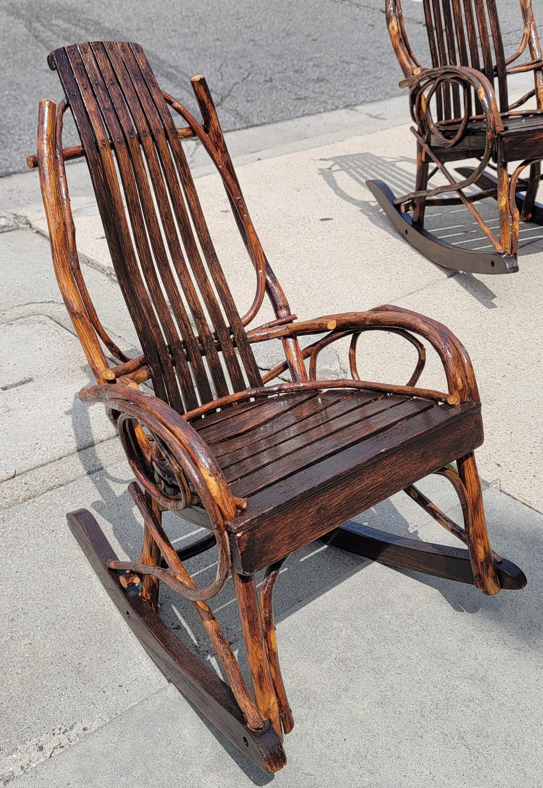 20ième siècle Fauteuils à bascule pour enfants Amish de Lancaster, Pa.-3 en vente