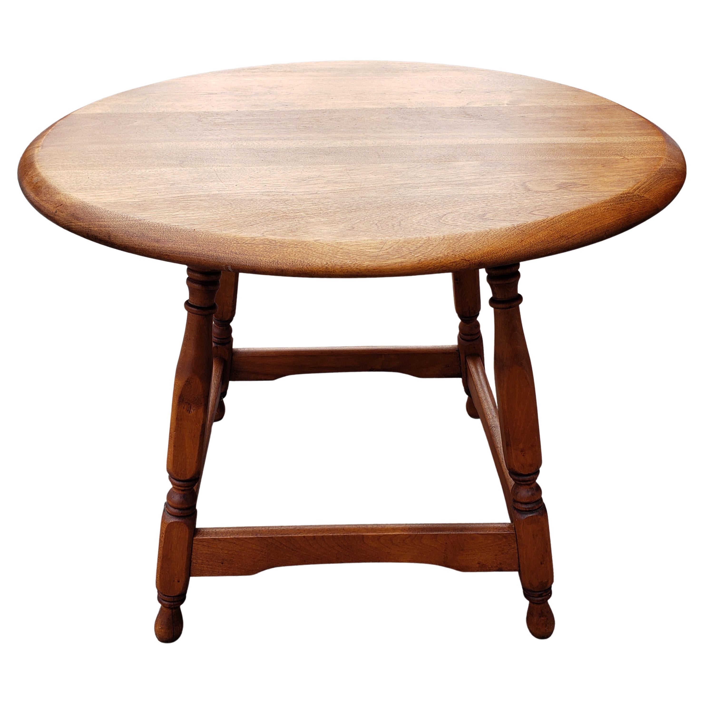 Amish Hand Crafted Solid Red Oak Desert Table Side Table, Circa 1970s