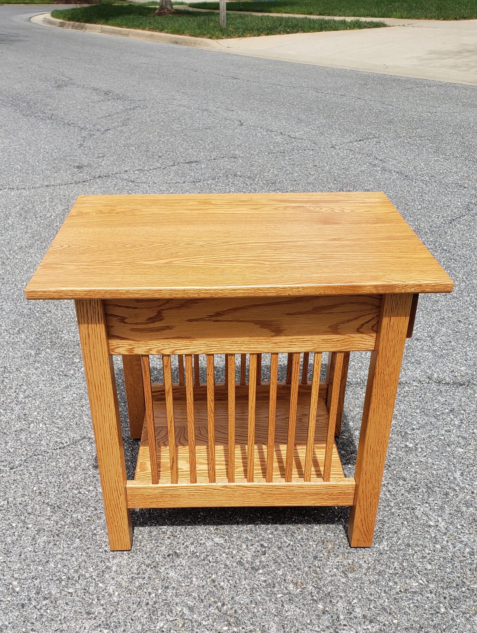 Stained Amish Made Arts and Crafts MIssion Oak Side Table For Sale