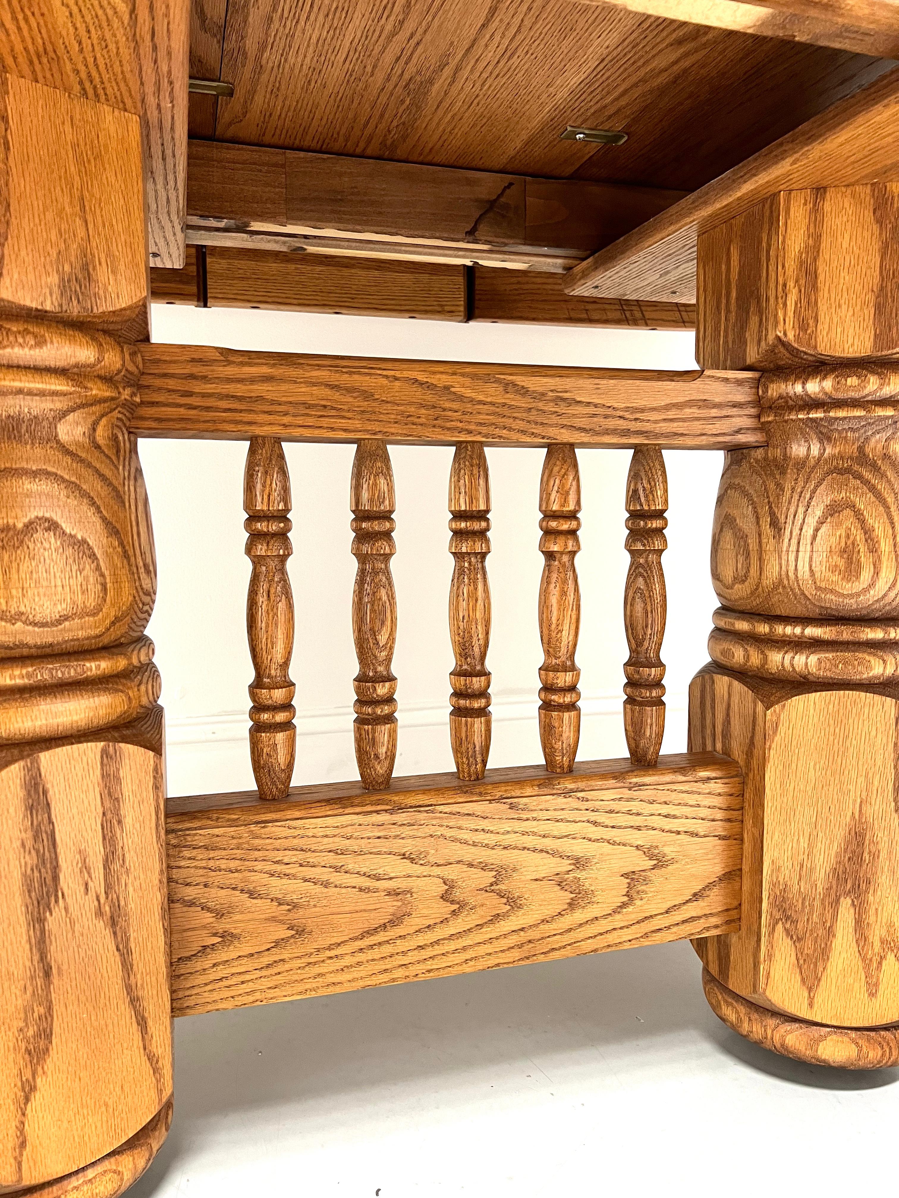 Oblanger Amish-Esstisch aus Eichenholz im Rockford-Stil mit Trestle im Angebot 4