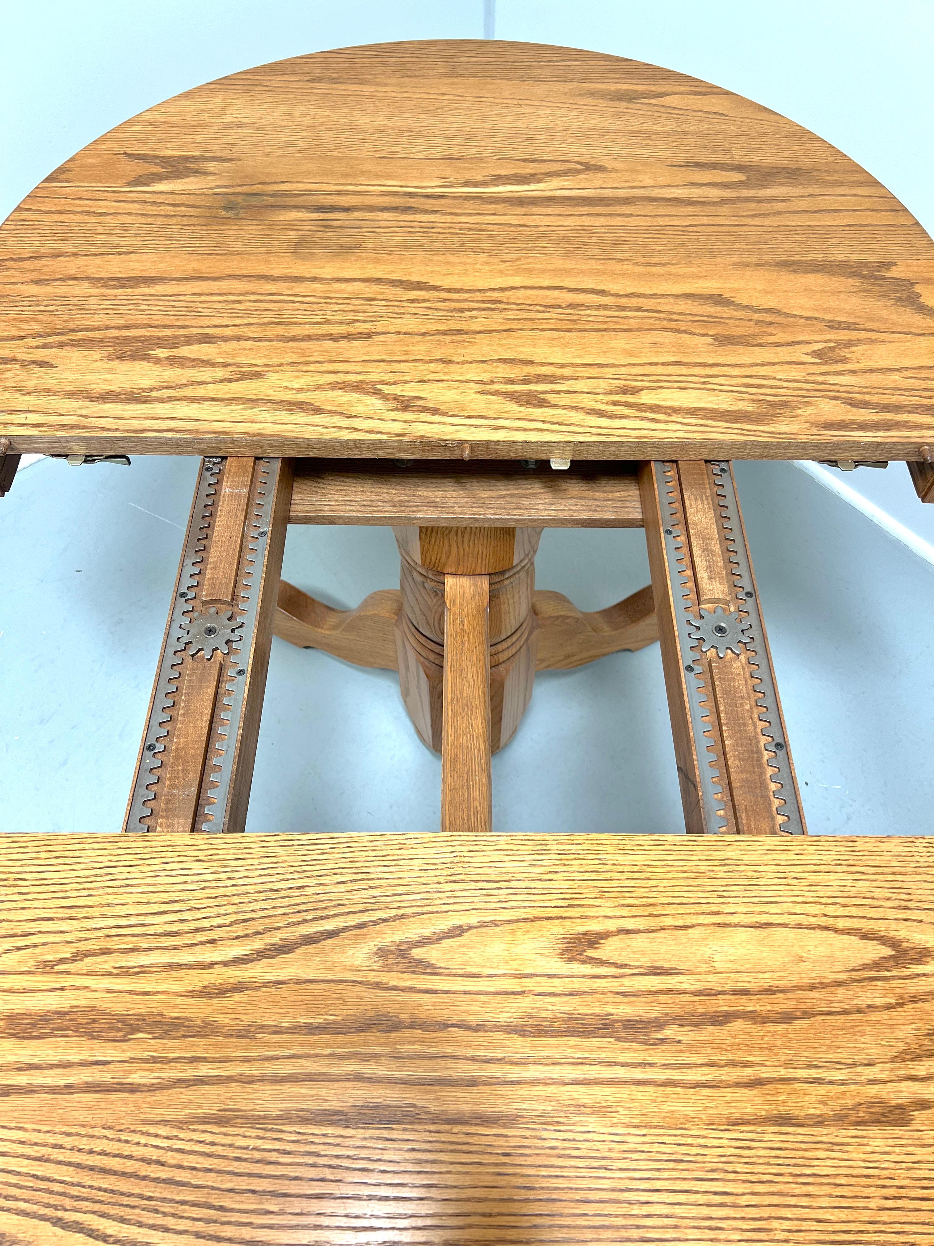 Oblanger Amish-Esstisch aus Eichenholz im Rockford-Stil mit Trestle im Angebot 5