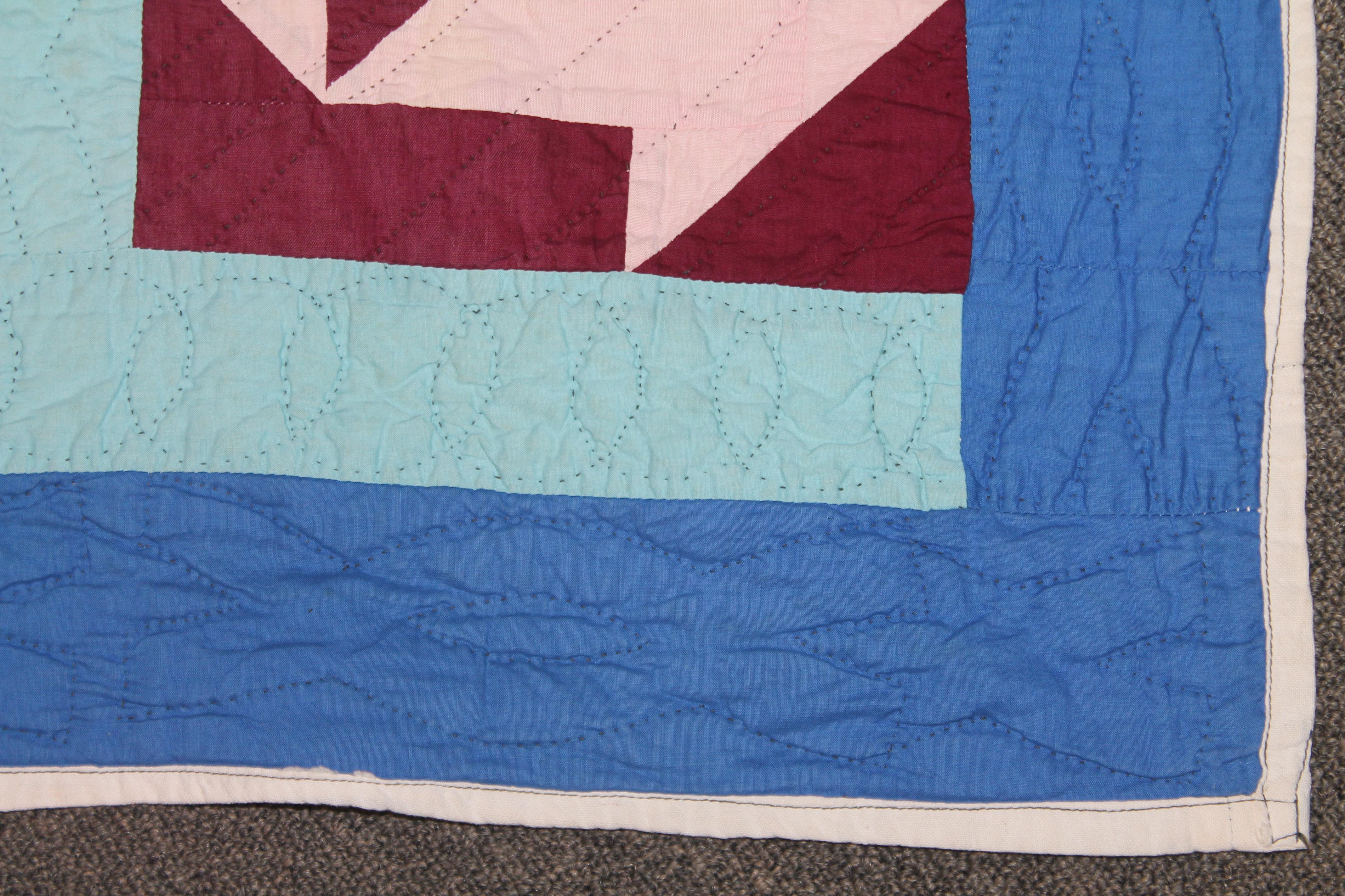 Amish Ohio Baskets Crib Quilt In Good Condition For Sale In Los Angeles, CA