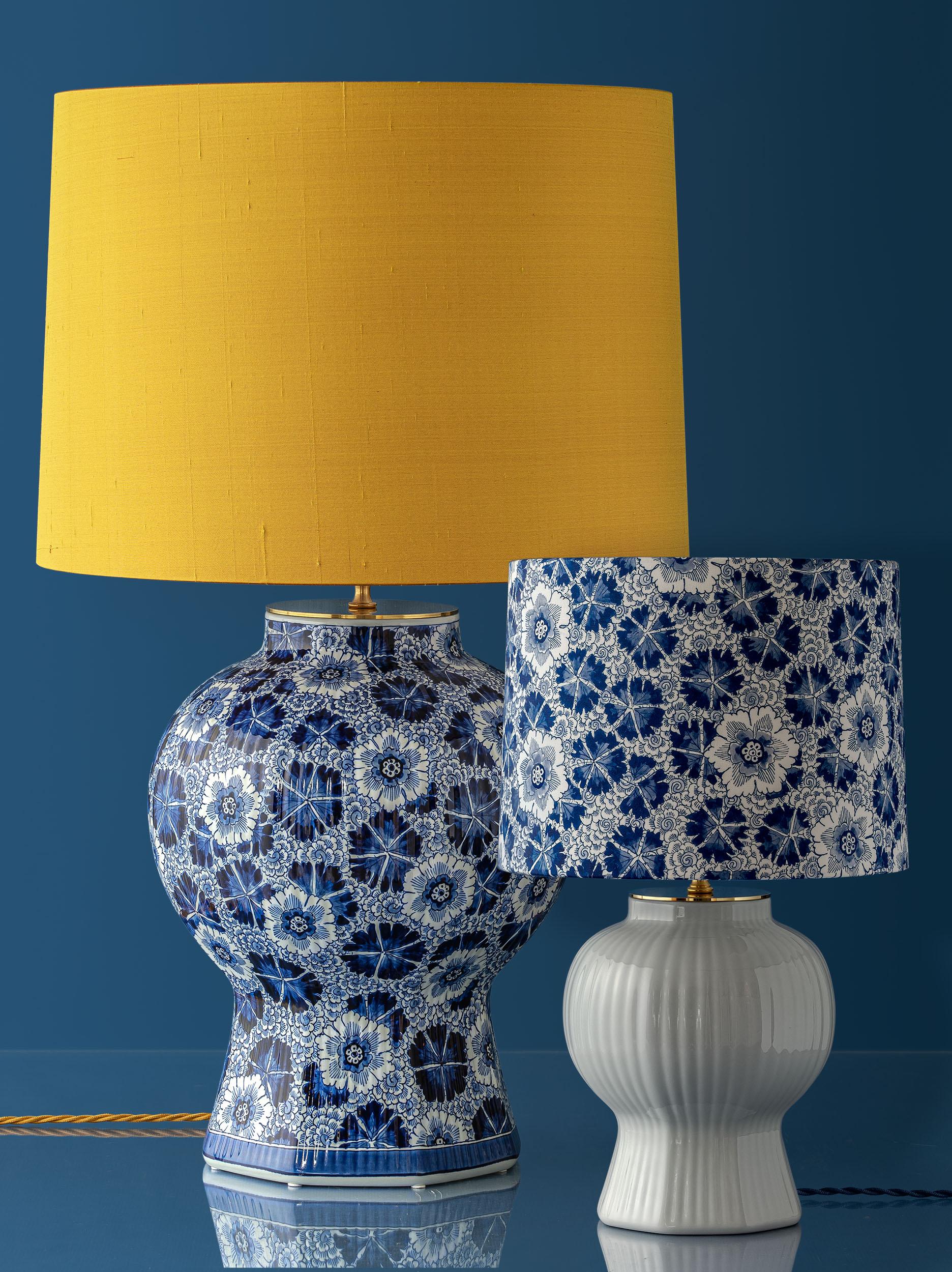 Amitābha Studio x Royal Delft: Limited Edition Hand-Painted Table Lamp For Sale 5