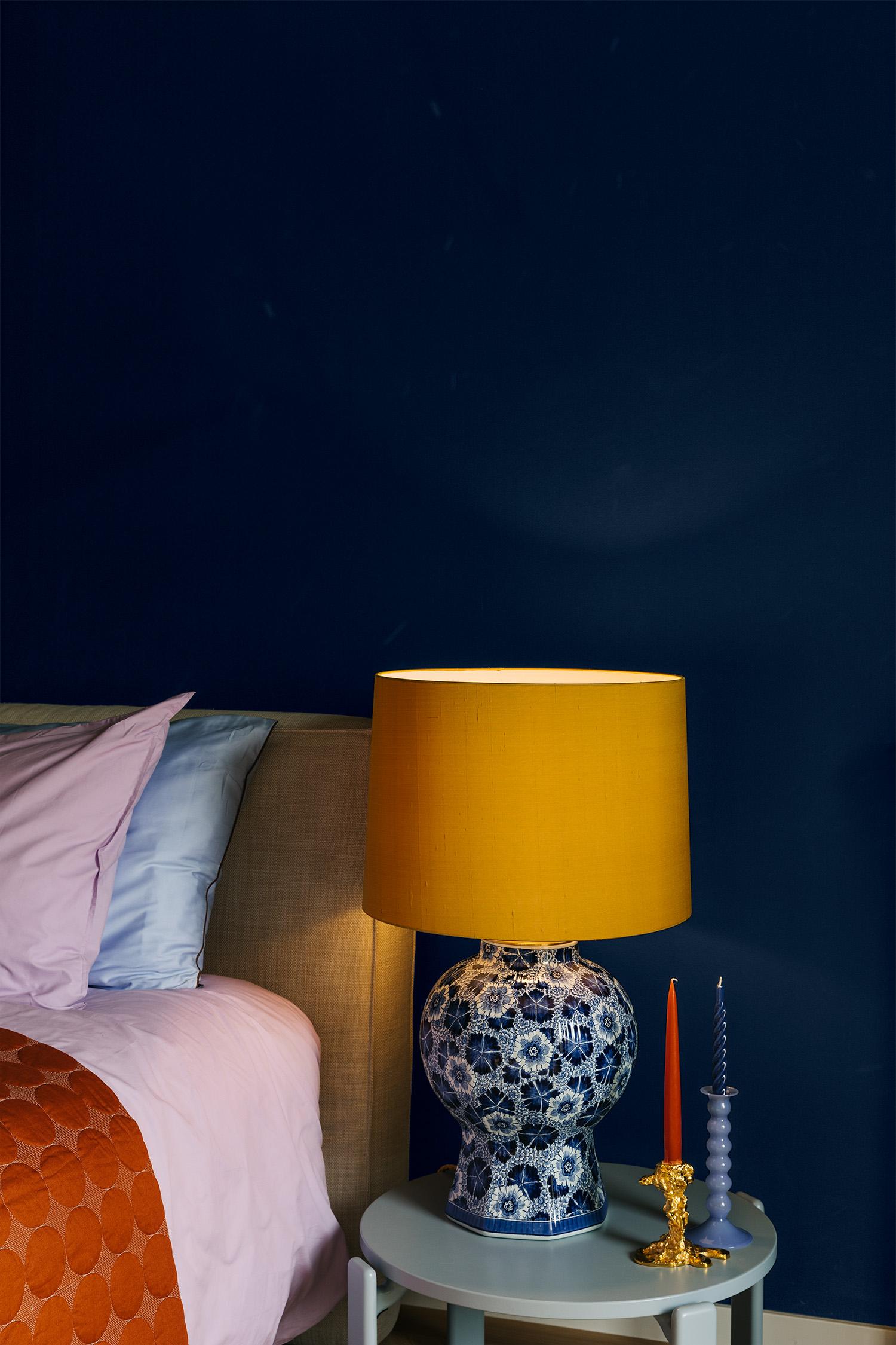 Amitābha Studio x Royal Delft: Limited Edition Hand-Painted Table Lamp For Sale 7
