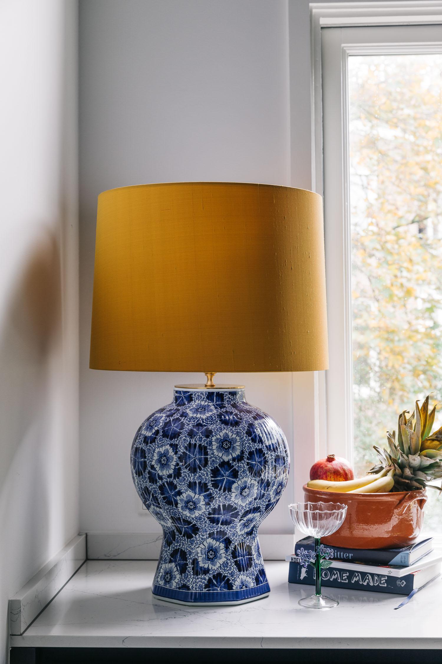 Amitābha Studio x Royal Delft: Limited Edition Hand-Painted Table Lamp For Sale 9