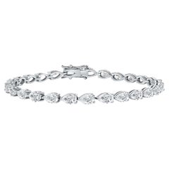 Tennisarmband aus 18 Karat Weißgold mit birnenförmigem Diamanten