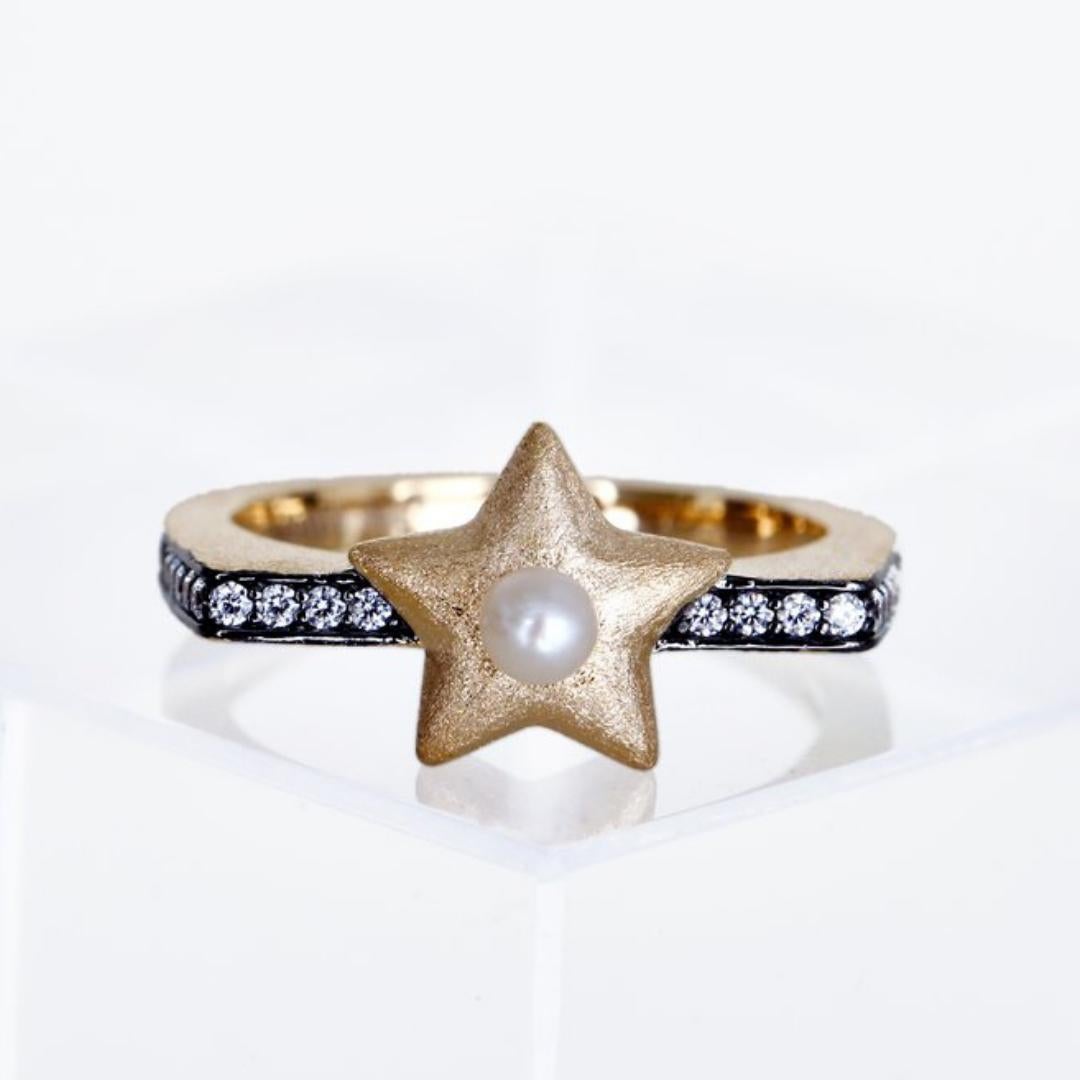 For Sale:  Ammanii 18k Gold Vermeil Freshwater Pearl and Star Ring with Cubic Zirconia 6