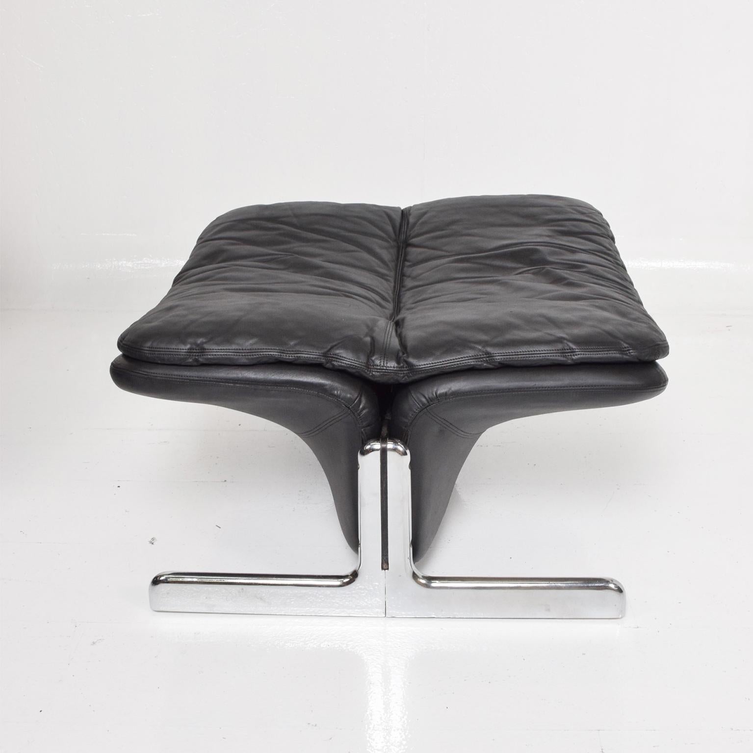 Ammannati & Vitelli Leather Lounge Chair & Ottoman Flat Chrome Base Italy 1970s 3