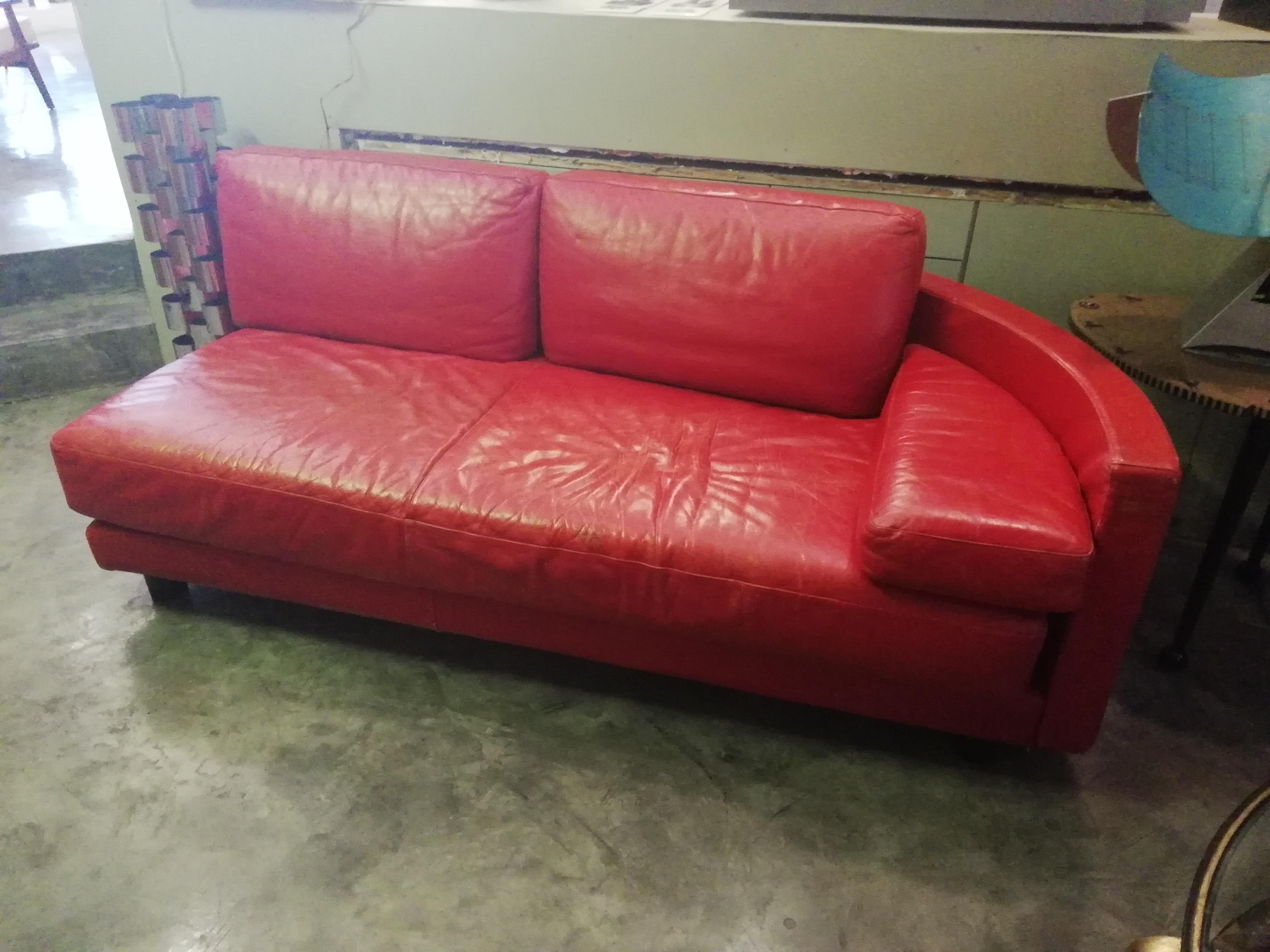 Late 20th Century Ammannati & Vitelli i4 Mariani Italian Red Leather Molto+Di Sectional Loveseat