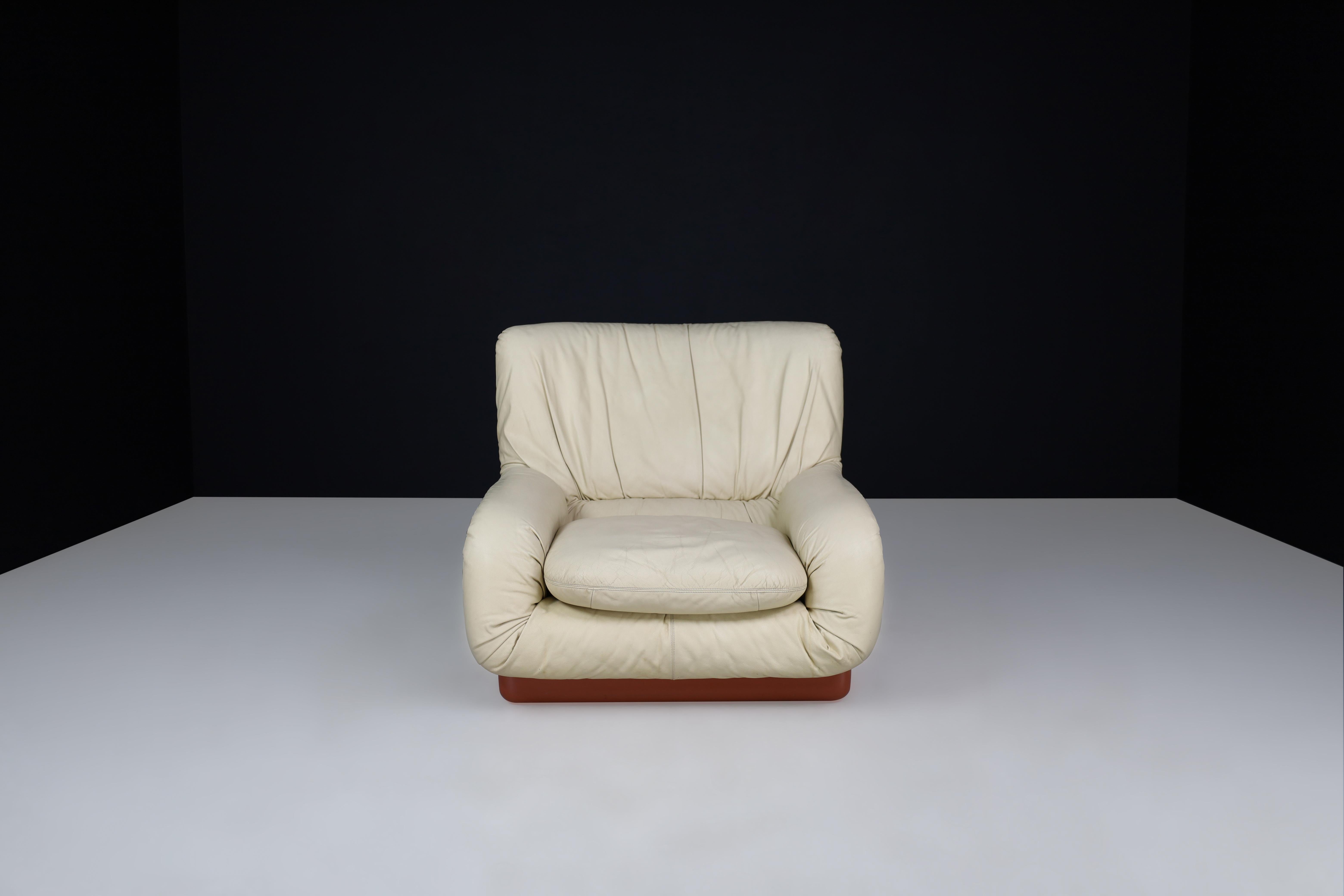 Mid-Century moderno Ammannati & Vitelli Lounge Chair per Rossi di Albizzate, Italia, anni '70 in vendita