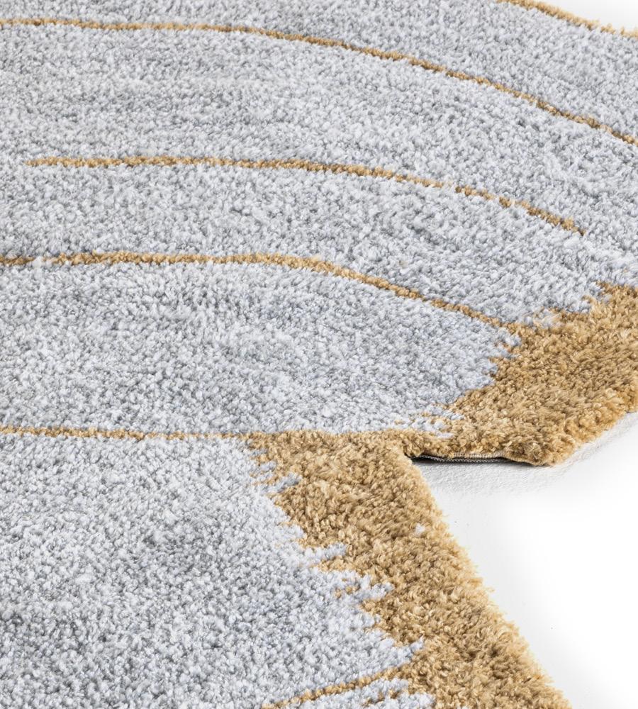Ammonite by Luca Erba for Hessentia, Cornelio Cappellini

Crafted with utmost attention to detail, the 