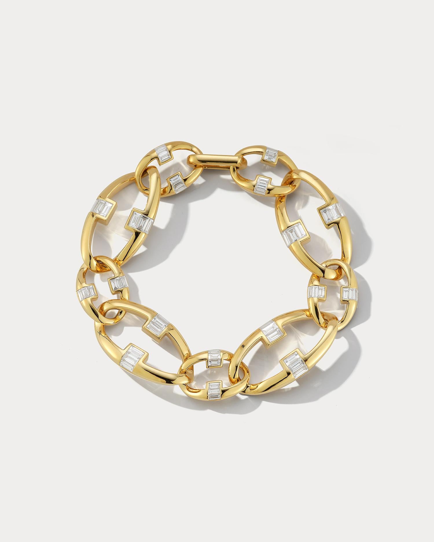 Ammrada Link Bracelet In New Condition For Sale In Palm Beach, FL
