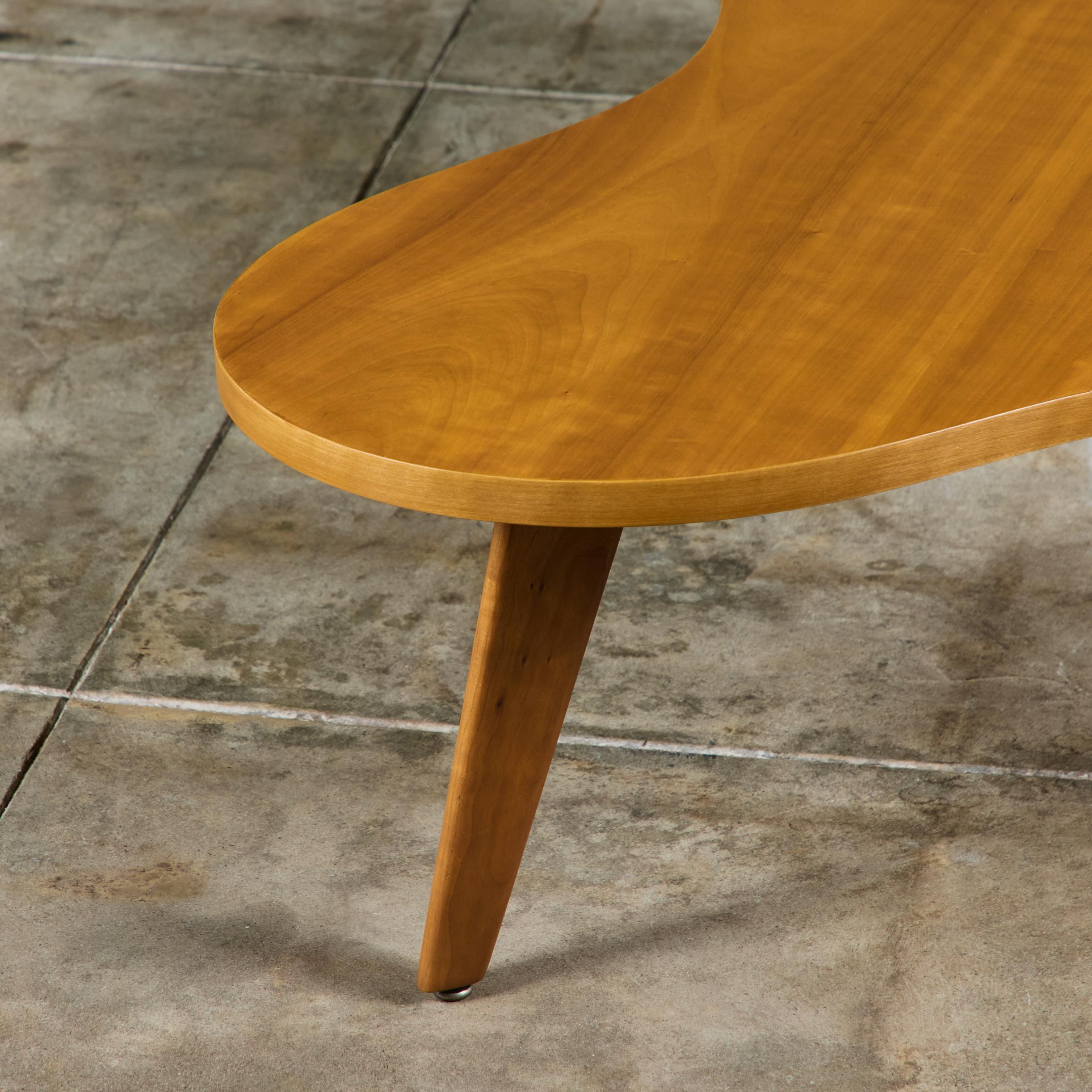 Table basse Amoeba de John Widdicomb en vente 4
