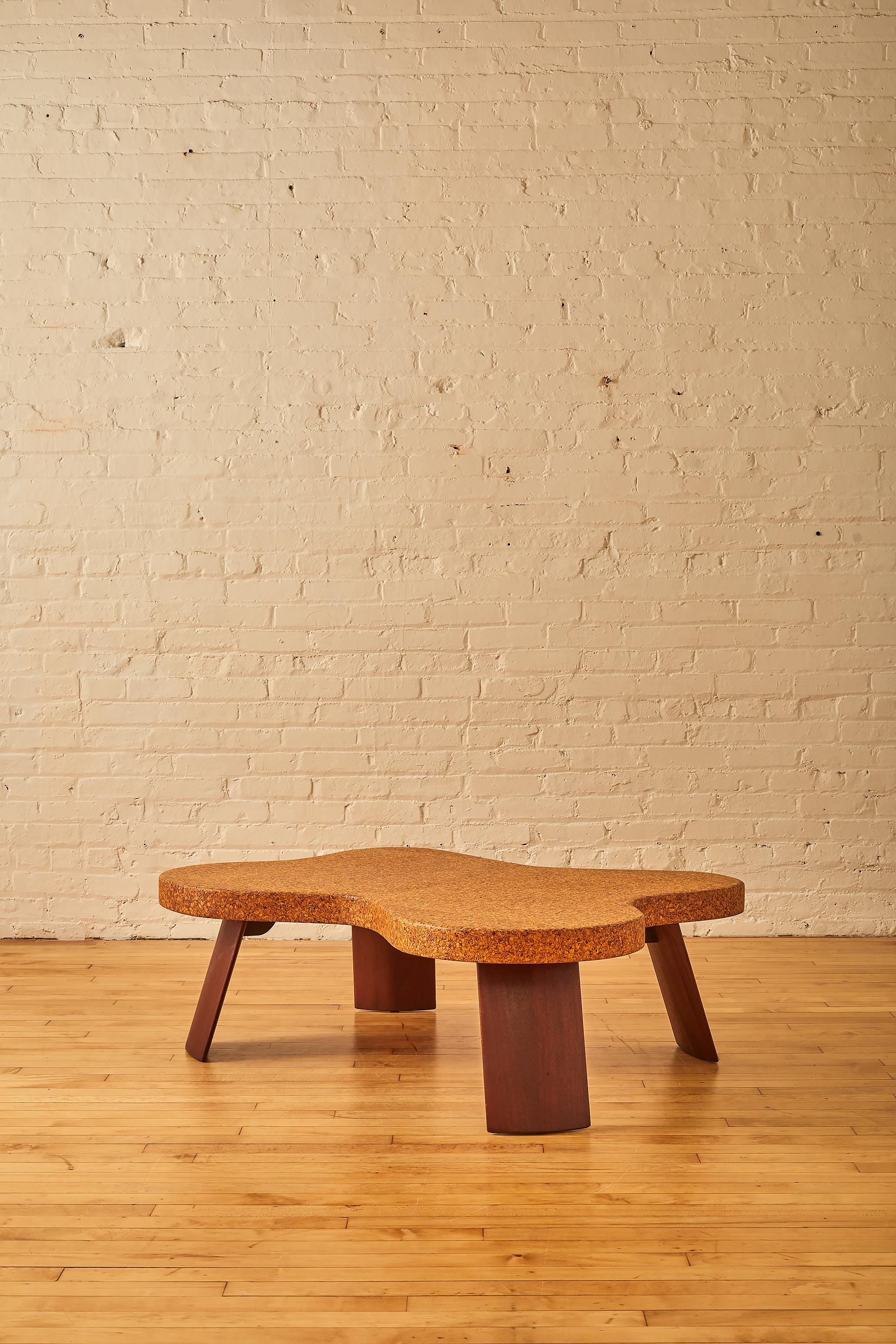 Amoeba Coffee Table by Paul T. Frankl 'Model 5005' In Excellent Condition For Sale In Long Island City, NY
