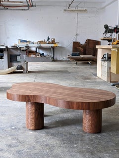 Tavolino Amoeba in noce