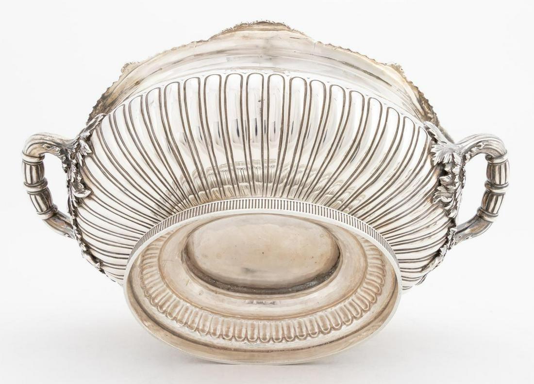 English Amoral Sterling Silver Tureen, London, circa 1817 For Sale