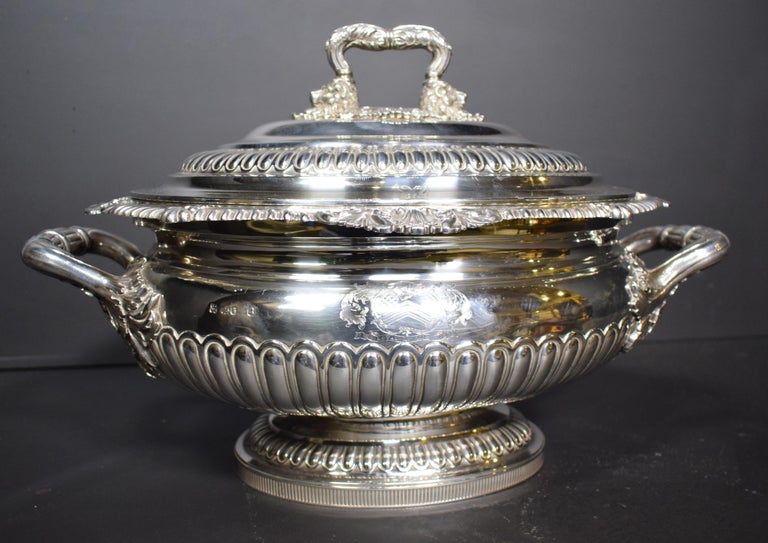 Amoral Sterling Silver Tureen, London, circa 1817 For Sale 3