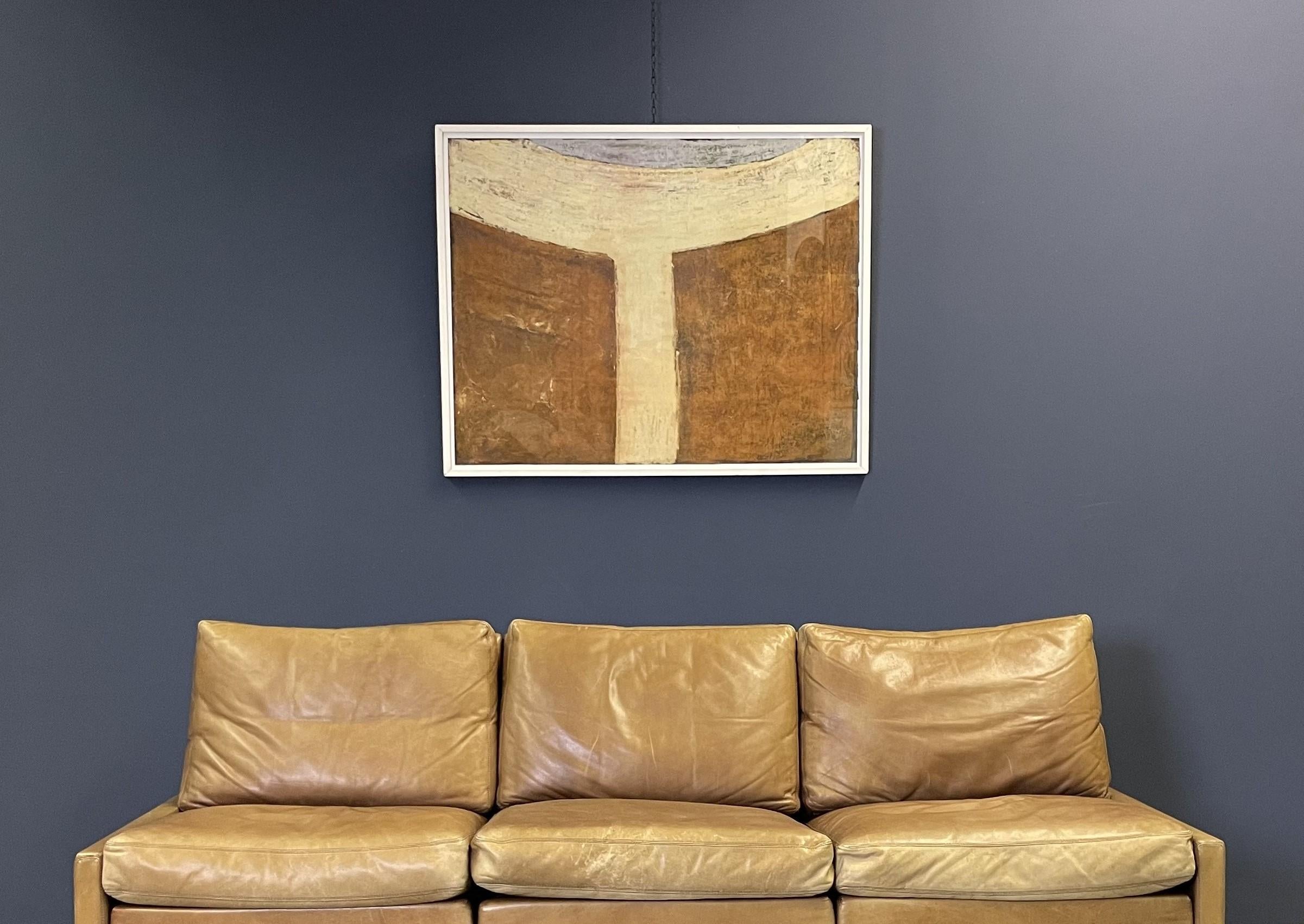 Transform your space with Amorim's wonderful painting —where colors and shapes converge to evoke endless interpretations and stir the imagination.