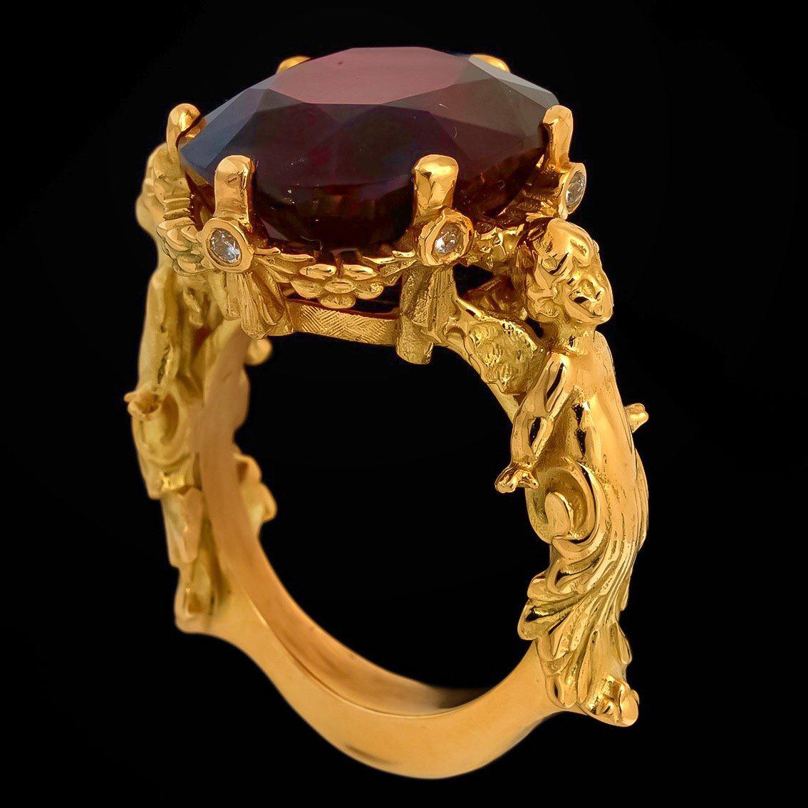 Amorini Ring in 18 Karat Yellow Gold with Garnet and White Diamonds 7