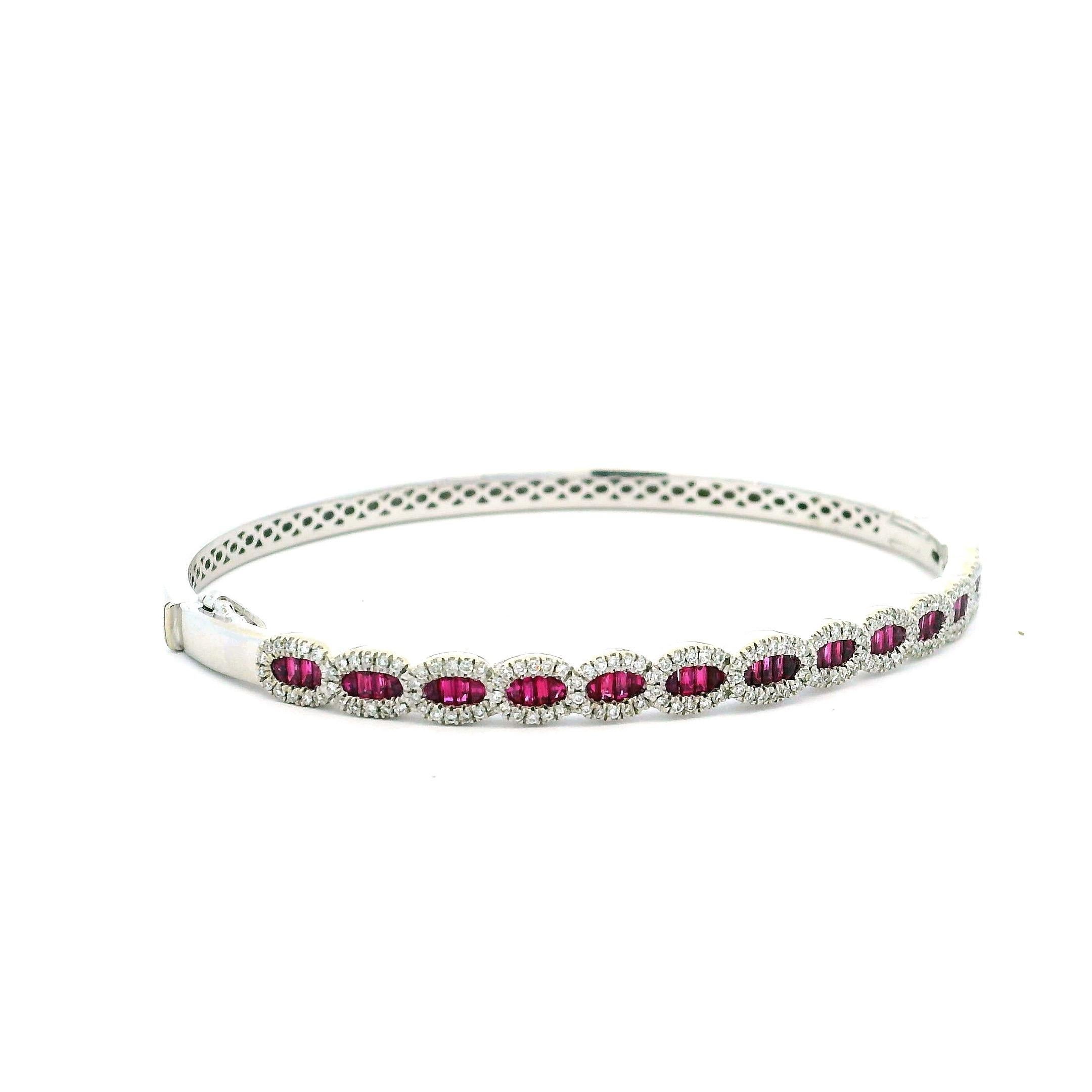 Moderno Amoro 14K White Gold Ruby and Diamond Halo Bangle Bracelet, 3.0 Carat Total in vendita