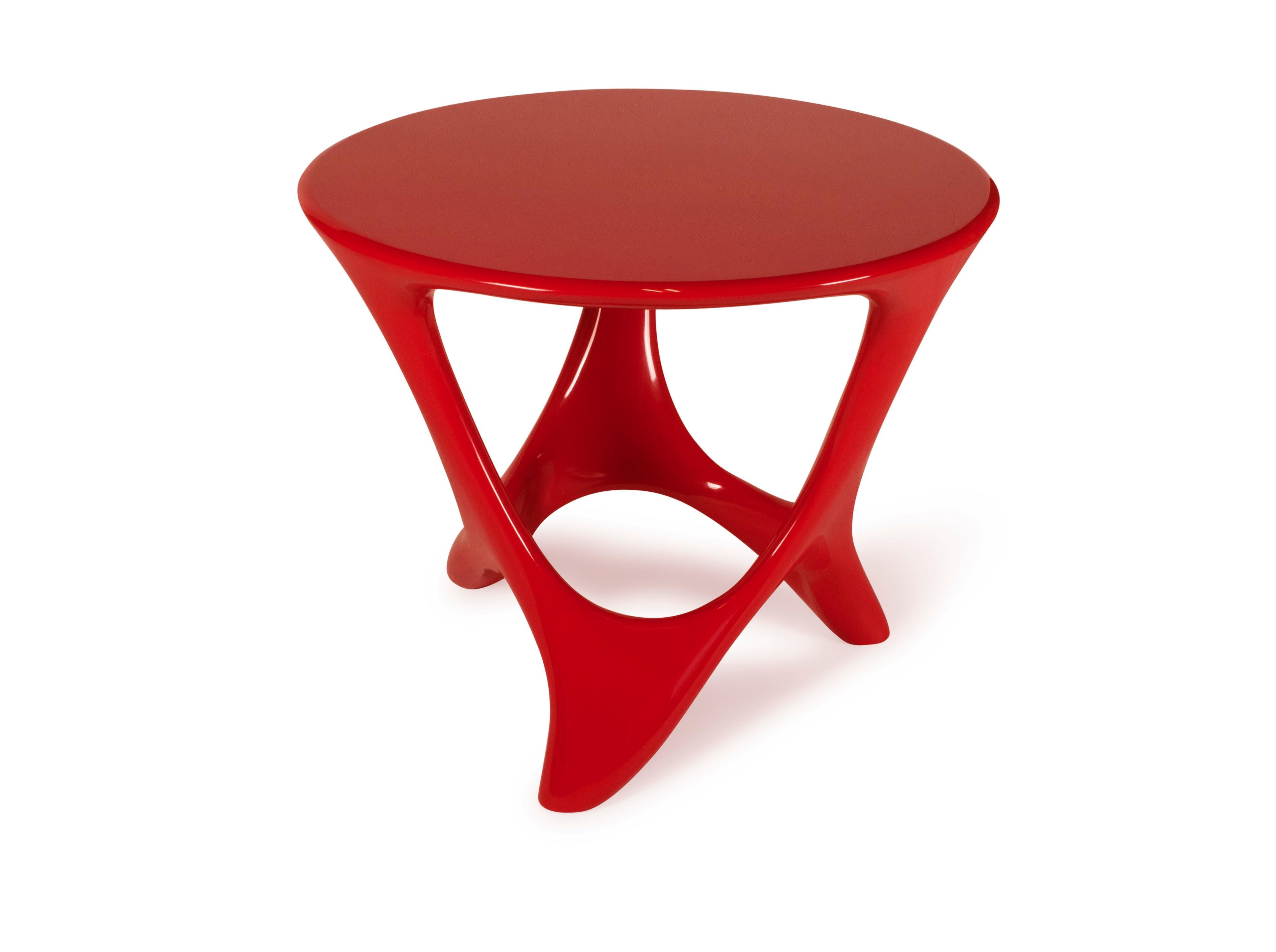 Amorph Alamos Central Table Red Lacquer  In New Condition For Sale In Los Angeles, CA