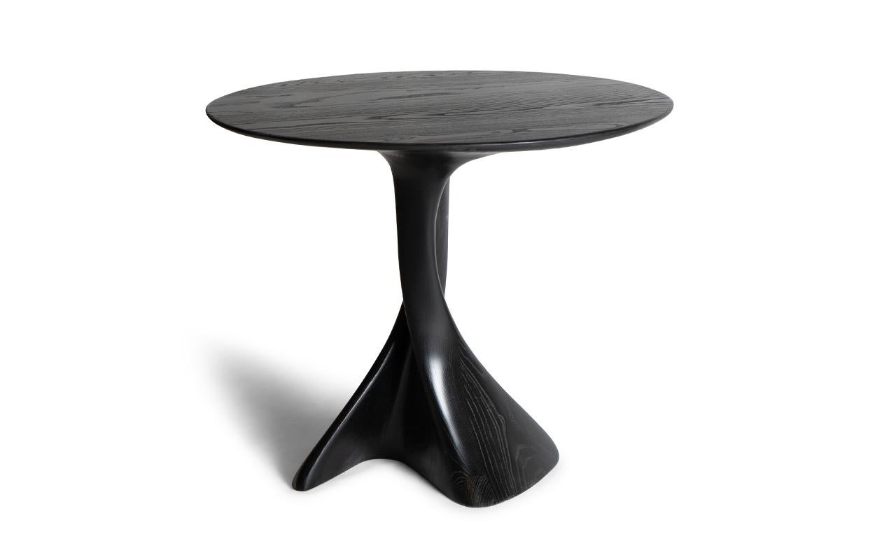 Organico moderno Tavolo da centro Dervish, tinta ebano su legno di Wood di Amorph in vendita