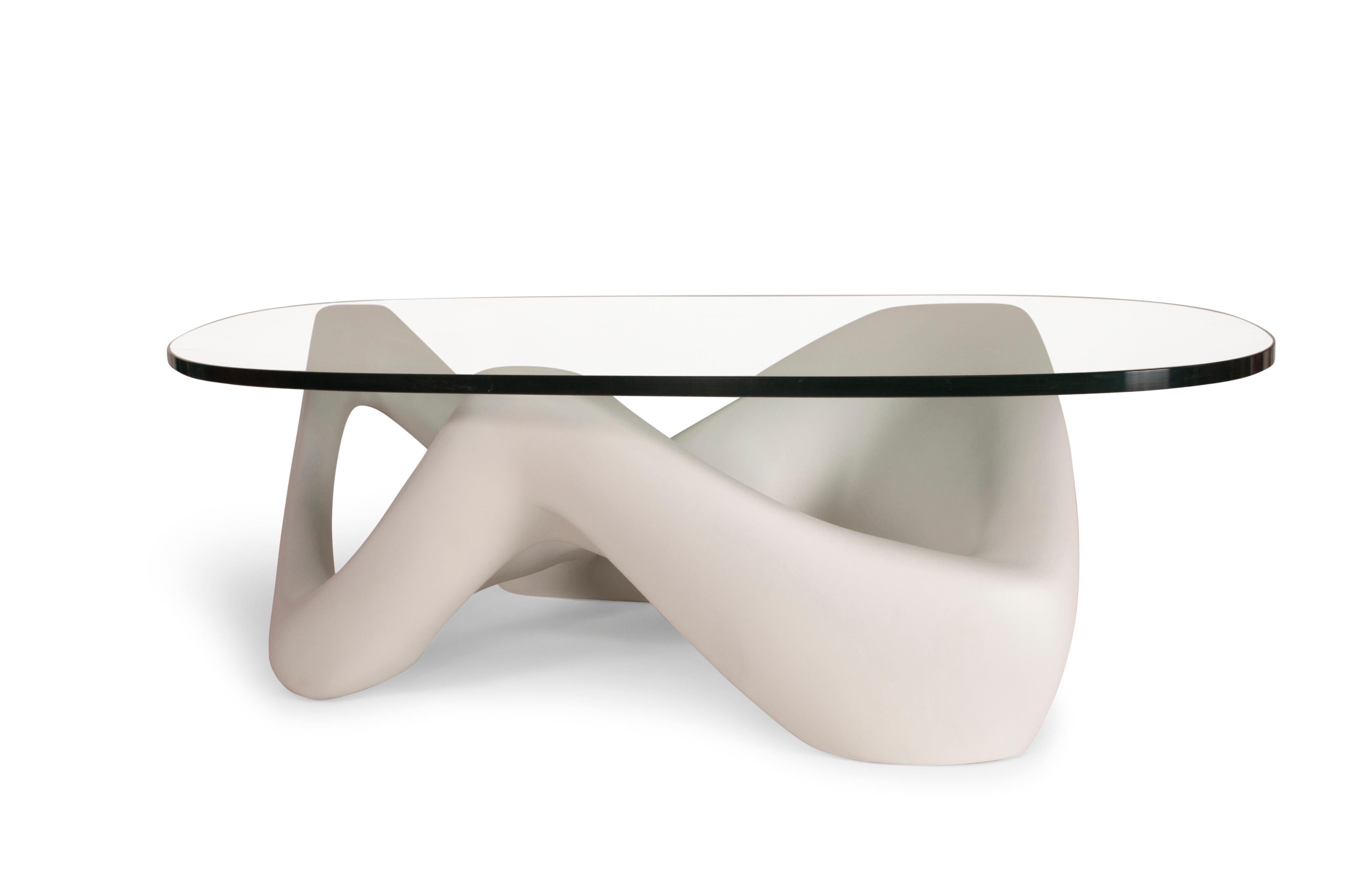 Organic Modern Amorph Net Coffee Table White Lacquered with Organic Shaped Tempered Glass For Sale