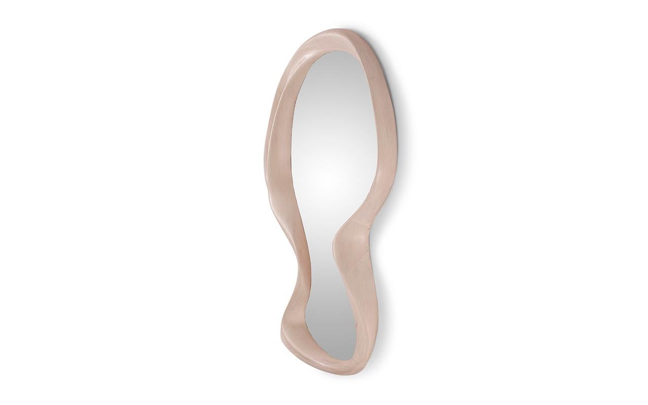 Specchio da parete Amorph Rose in tinta WhiteWash su legno Wood In condizioni Nuovo in vendita a Los Angeles, CA