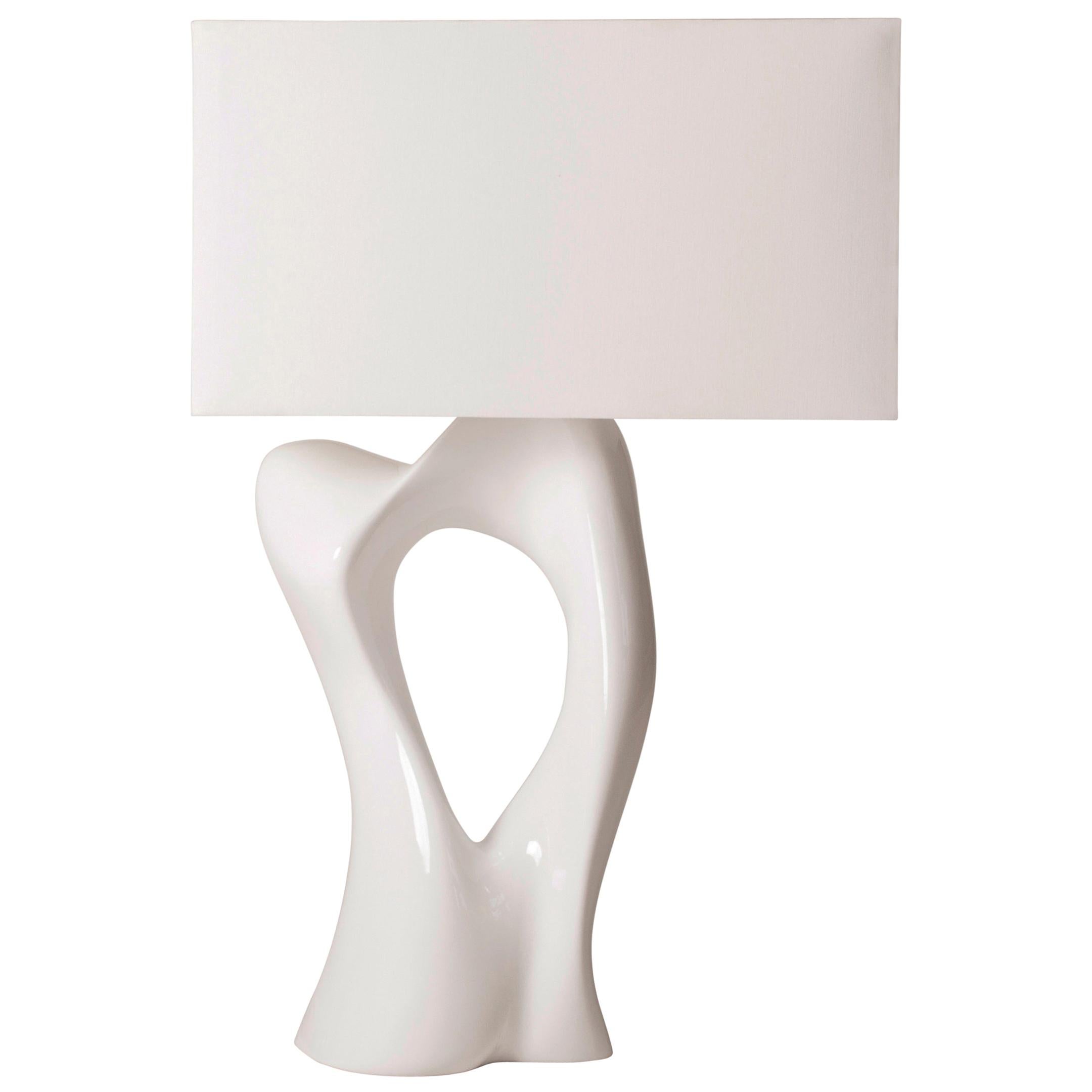 Amorph Vesta Table Lamp in White Lacquered Finish with silk shade  For Sale