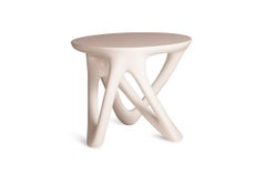 Amorph Ya Modern Side Table in White Lacquer Matte