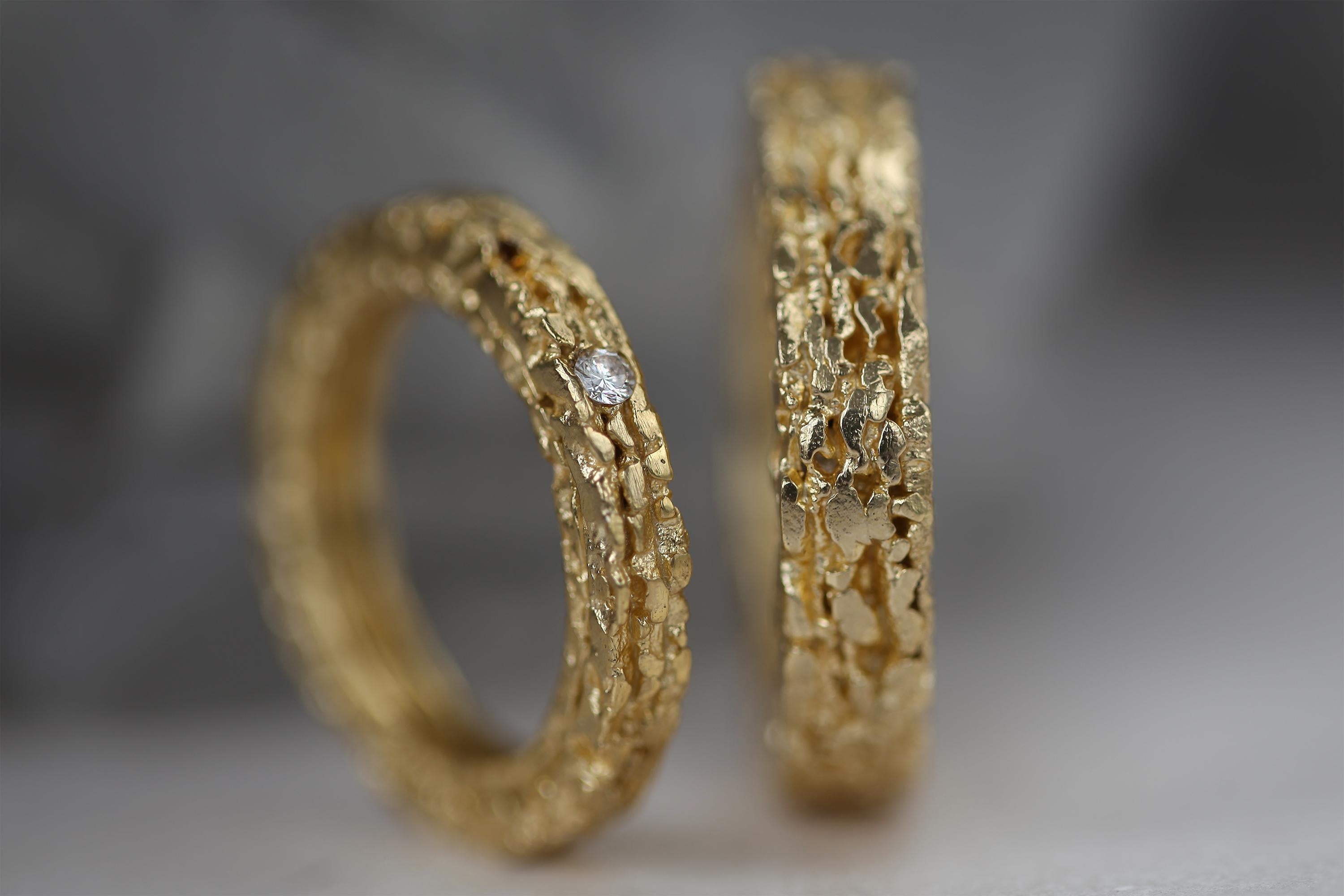 Modernist Textured 18k Gold Abstract Asymmetrical Statement Stud Earrings For Sale 3