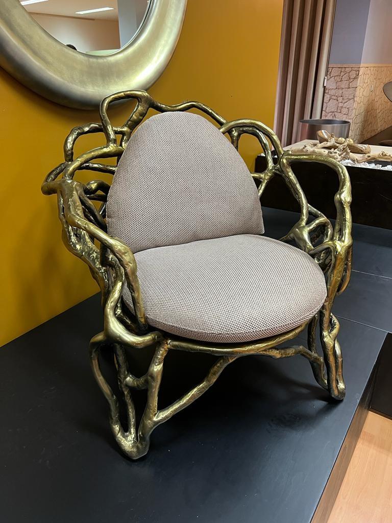 Portugais Canapé d'extérieur sculptural Amorphous en finition béton foncé en vente