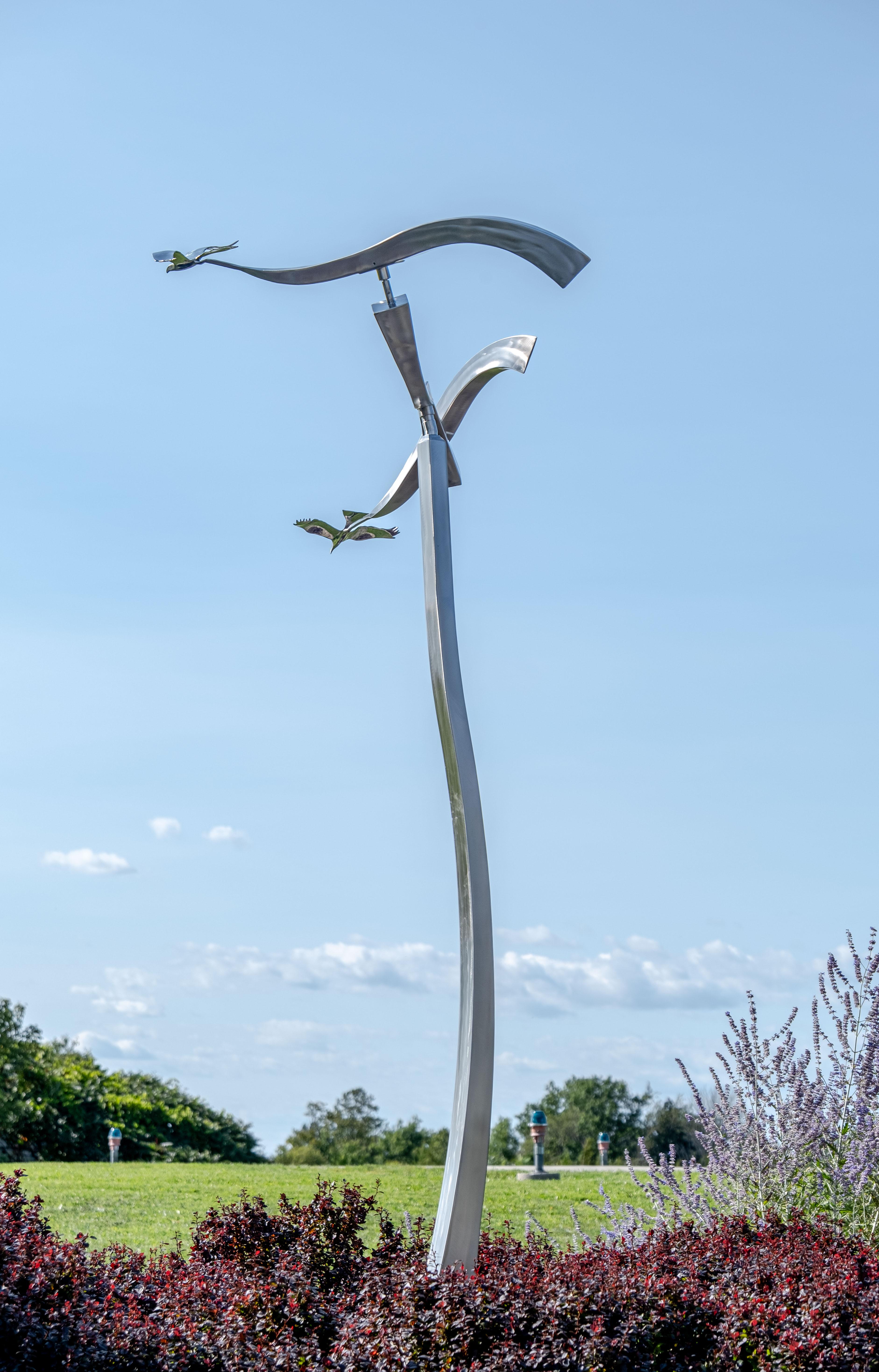 Crossing Paths (Birds in Flight) - figurative, kinetic stainless steel sculpture - Sculpture by Amos Robinson
