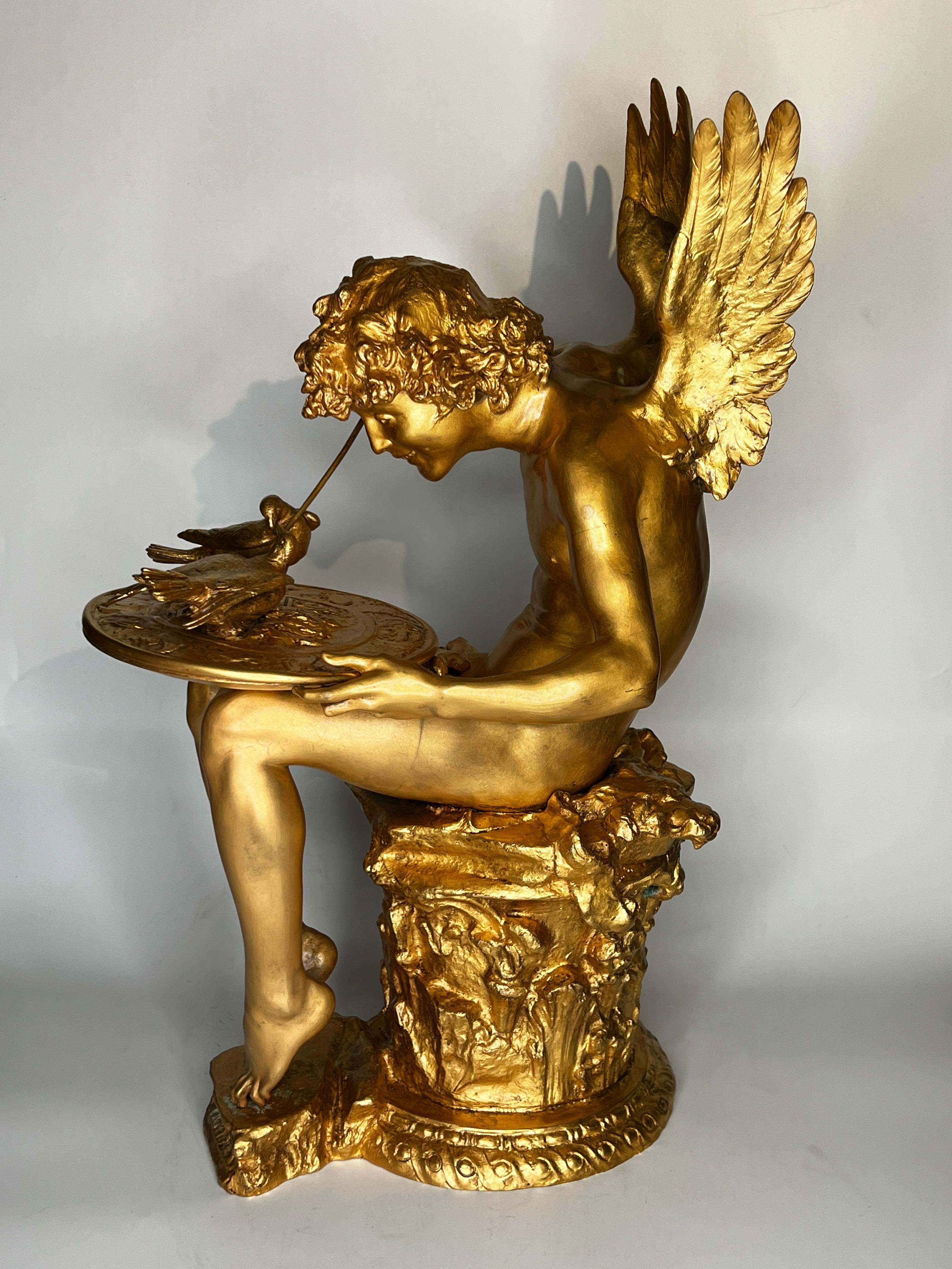 Doré Amour Aux Colombes - Sculpture en bronze doré d'après Jean Antoine Injalbert en vente